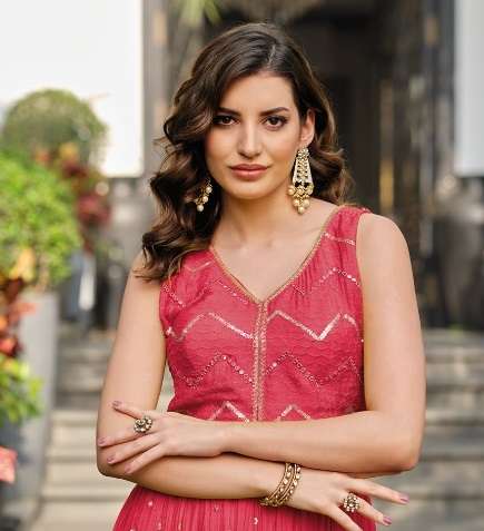 ZAVERI WOMAN BEAUTY JUMPSUIT HIT DESIGN 