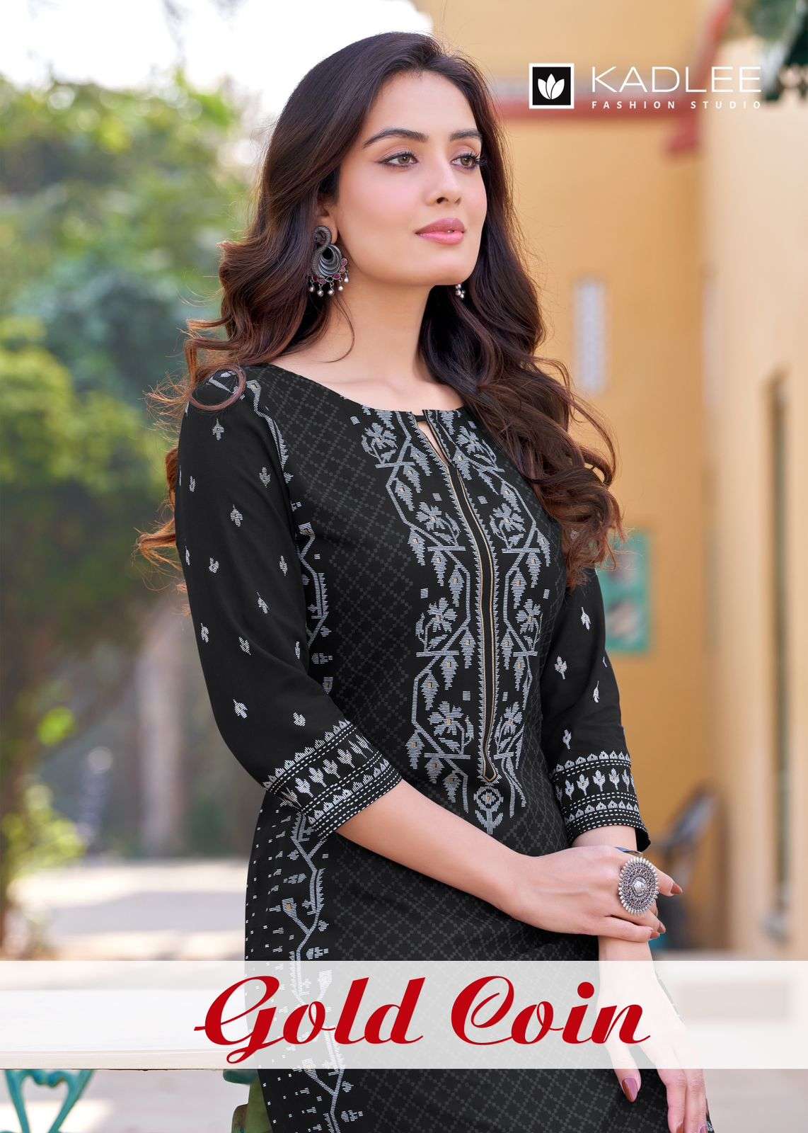 KADLEE FASHION GOLD COIN