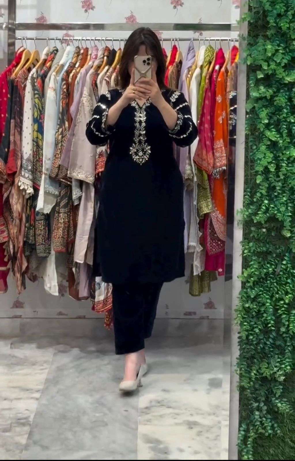 BE 429 VELVET DESIGNER WEAR CO-ORD SET 