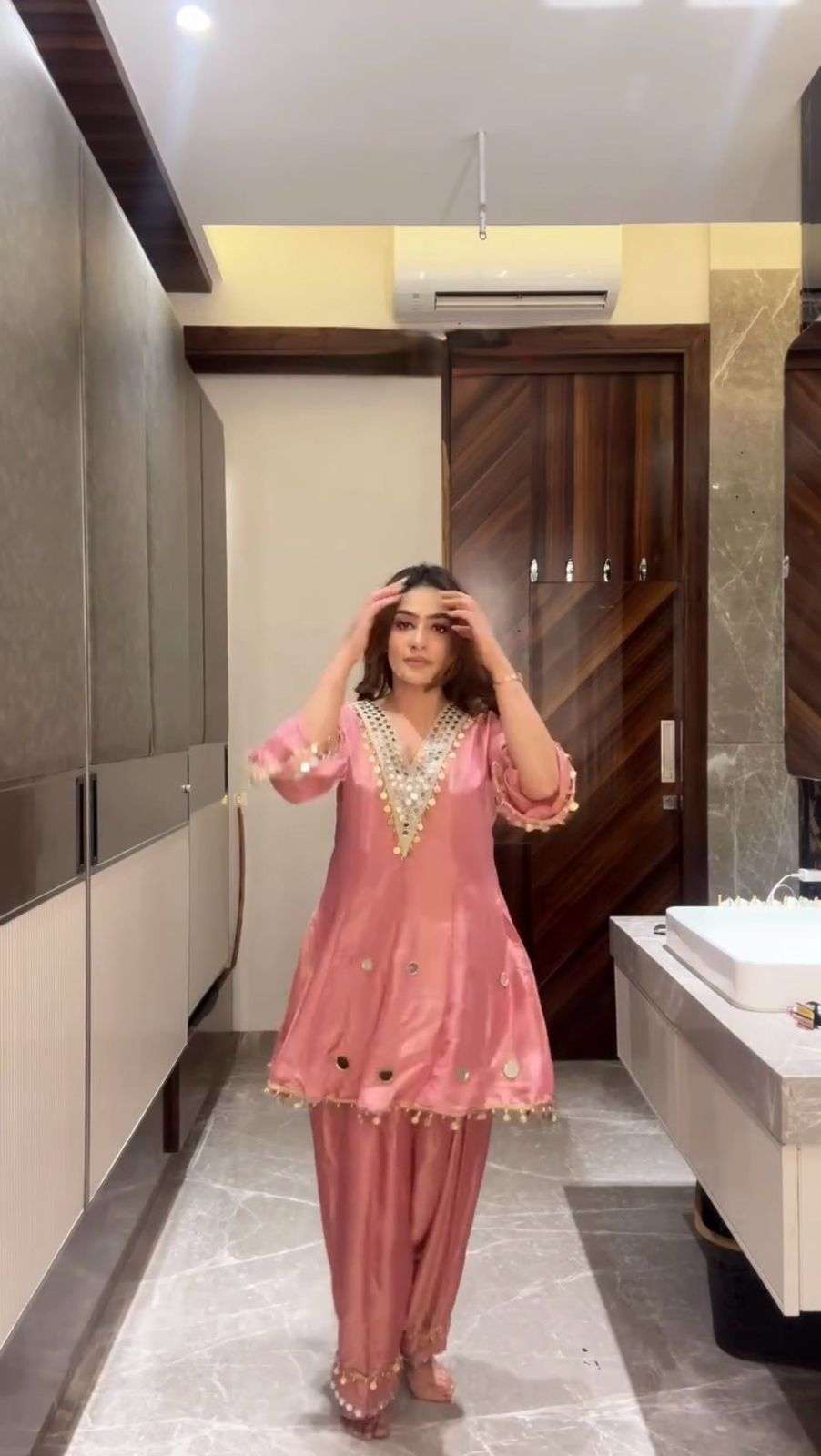 LG 2067 COSMOS FABRIC PREETY LOOK DESIGNER PARTY WEAR LADIES SUIT