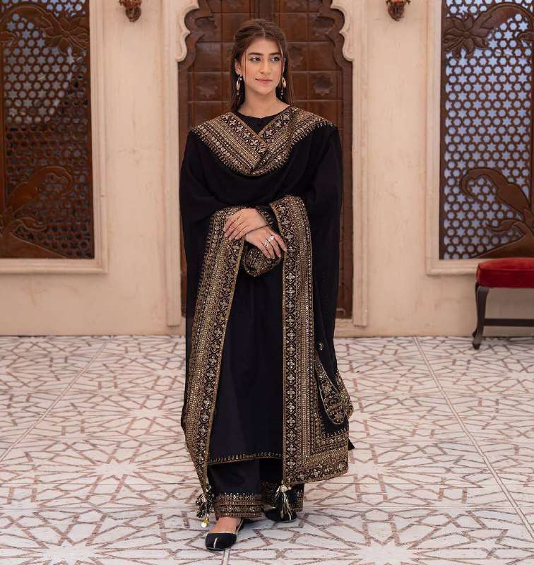 ST 237 BLACK SILK BEAUTIFUL DESIGNER PARTY WEAR LADIES SUIT