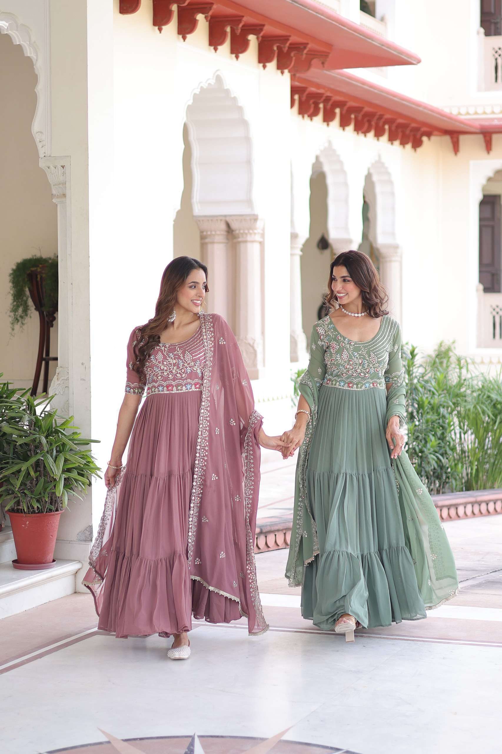 KA 1213 GEORGETTE BEAUTIFUL DESIGNER LOOK PARTY WEAR GOWN WITH DUPATTA SET