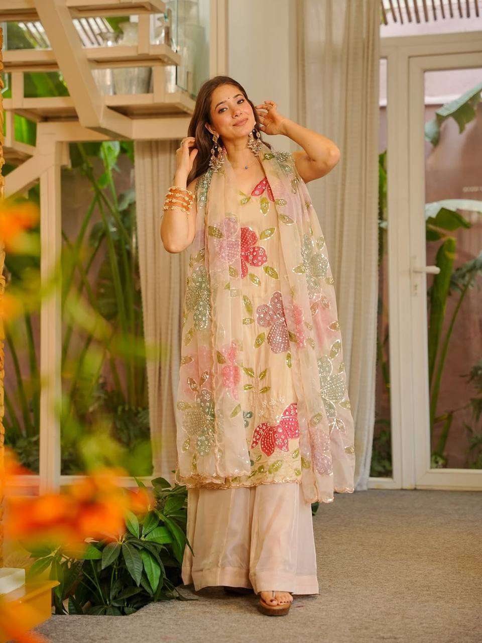 KD 1592 ORGANZA SILK BEAUTIFUL DESIGNER LOOK FESTIVE WEAR LADIES SUIT