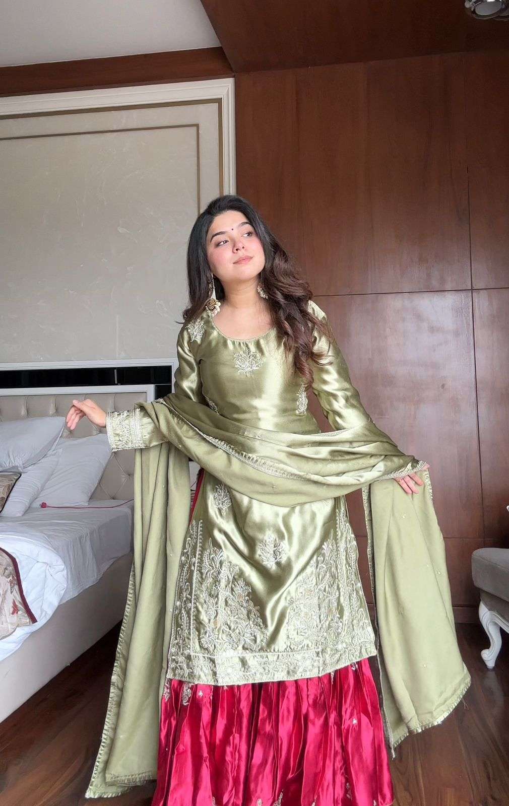  LOOMEERA LM 02 SATIN BEAUTIFUL DESIGNER LOOK PARTY WEAR SHARARA SUIT