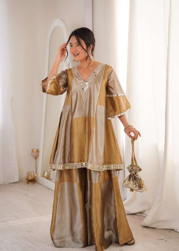 LW 9330 TWO TONE FABRIC PREETY LOOKS TOP BOTTOM WITH BATWA COLLECTION 