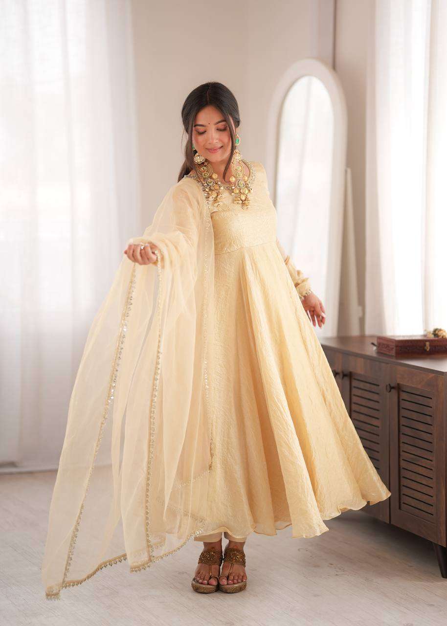 SRK 5355 GORGEOUS PREETY LOOK DESIGNER LADIES ANARKALI GOWN STYLE LADIES SUIT