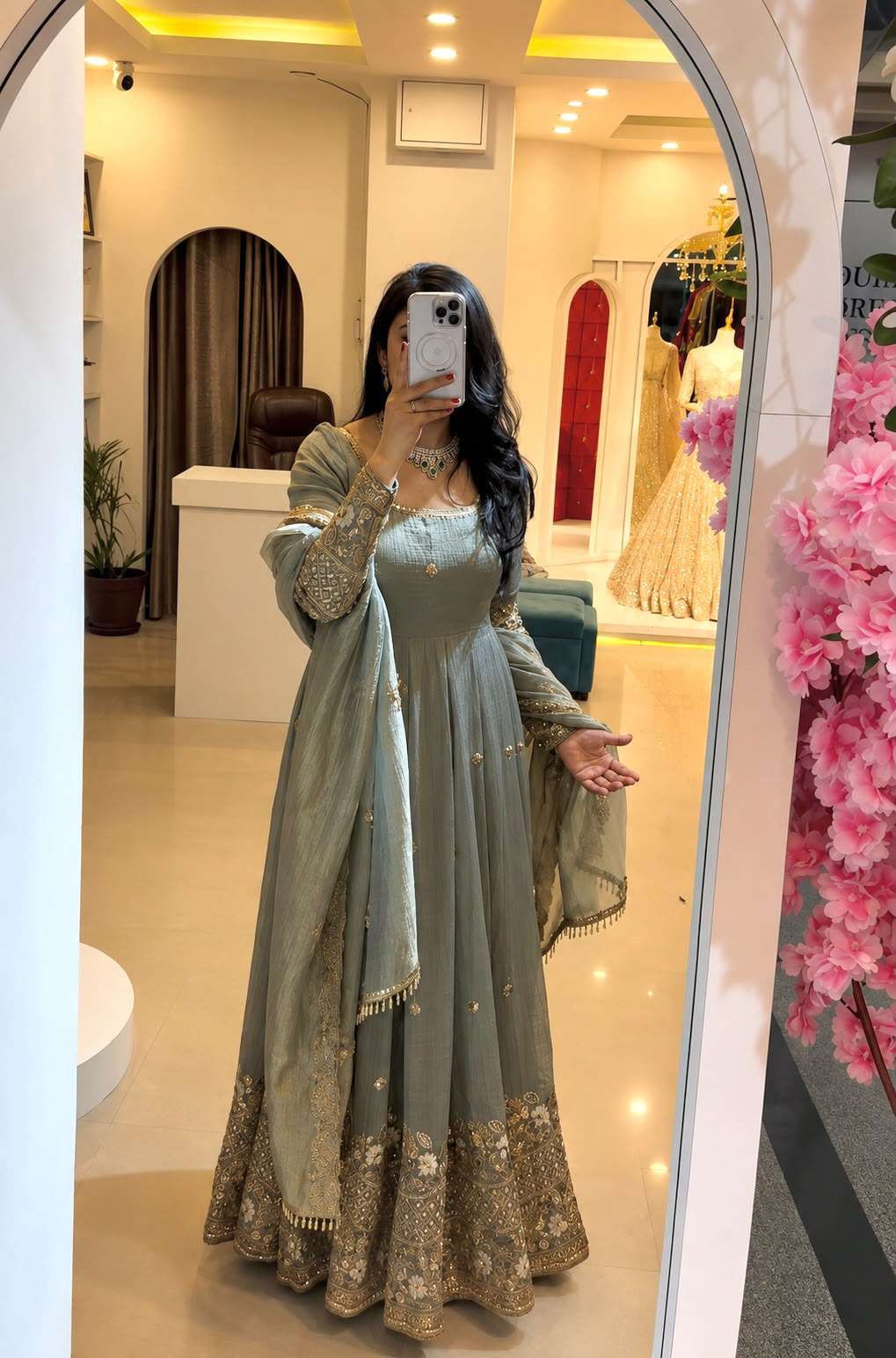 SSR 550 SILK HEAVY EMBROIDERD DESIGNER PARTY WEAR GOWN SUIT