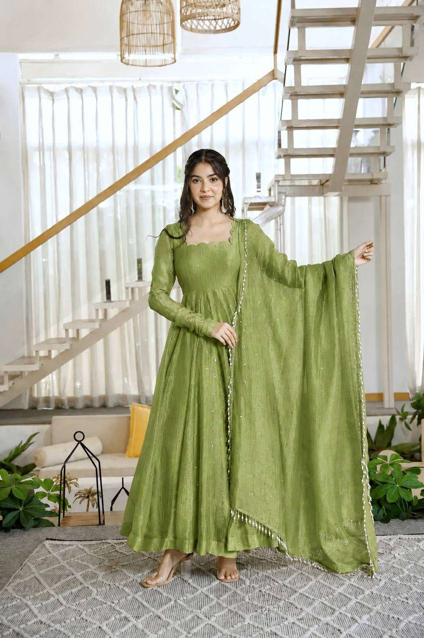 KD 1641 SILK BEAUTIFUL DESIGNER LOOK PARTY WEAR ANARKALI GOWN PENT AND DUPATTA SET 