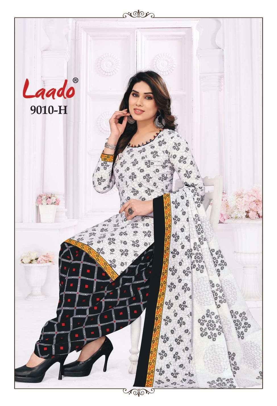 LAADO BLACK N WHITE 