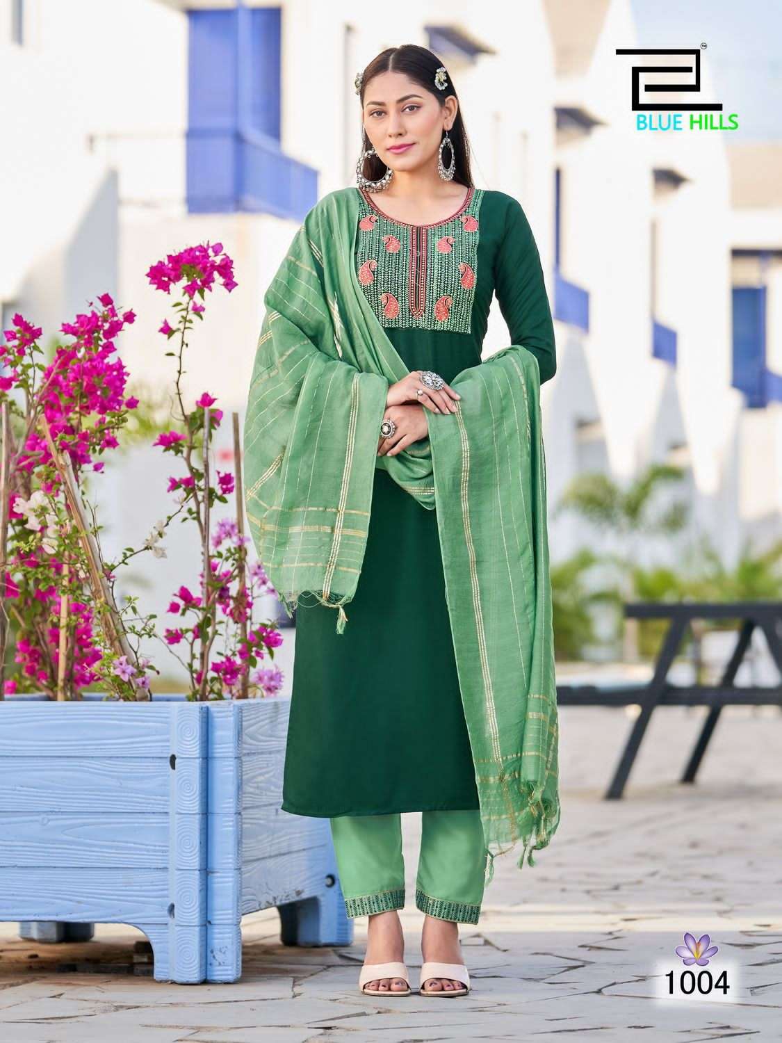 BLUE HILLS SKYLINE VOL 15