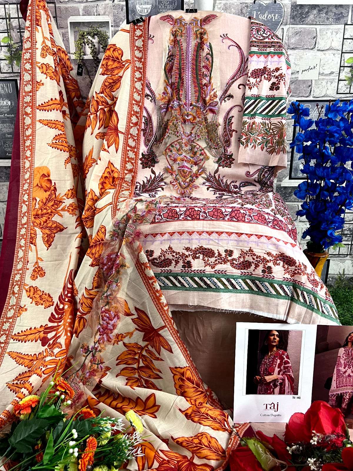 TAJ CREATIONS D NO 443