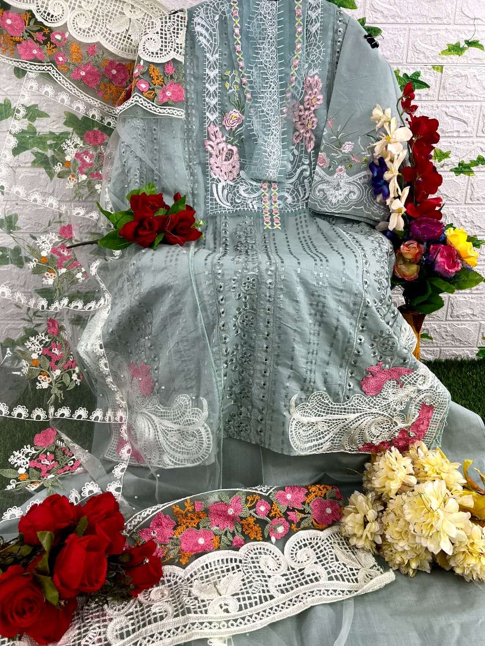 DINSAA SUIT D NO 196