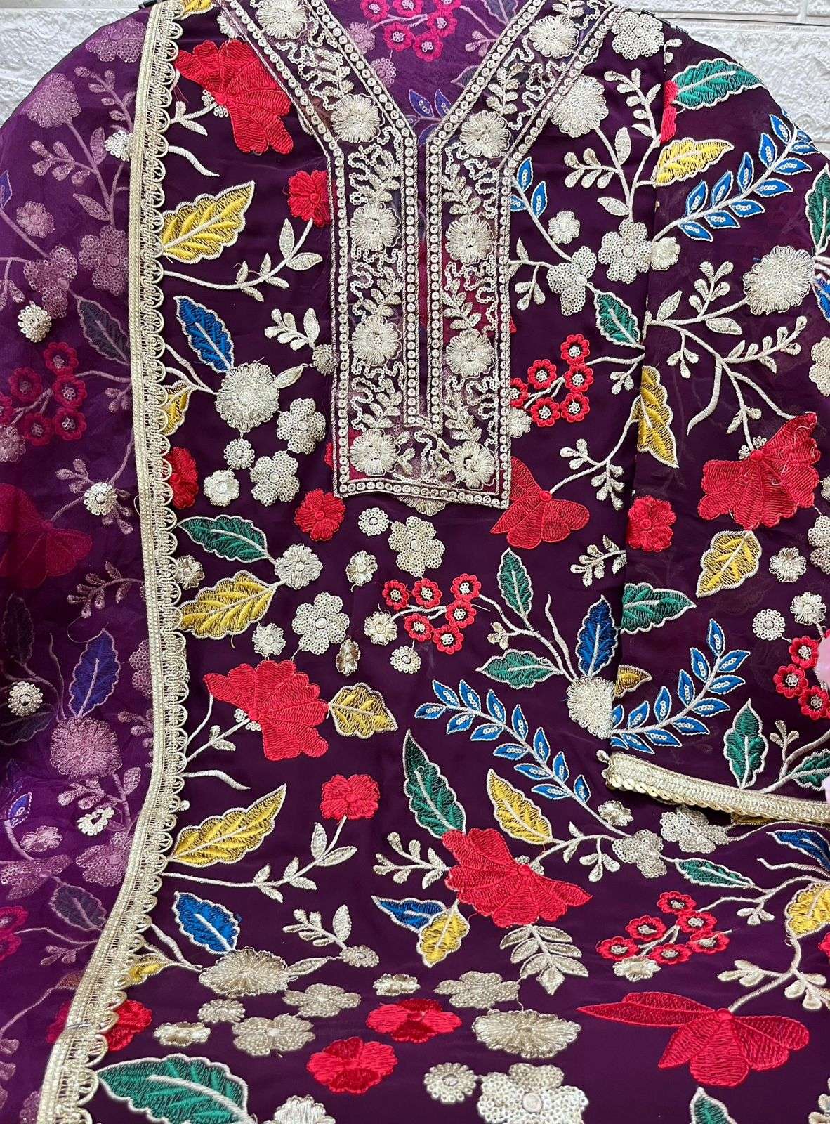 ADAN LIBAS D NO 7048