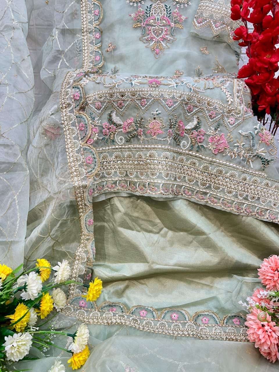 DINSAA SUIT D NO  240