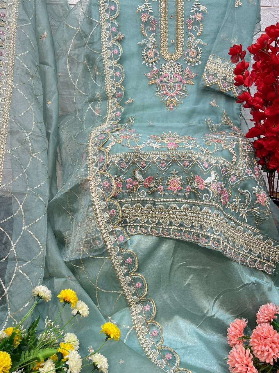 DINSAA SUIT D NO  240