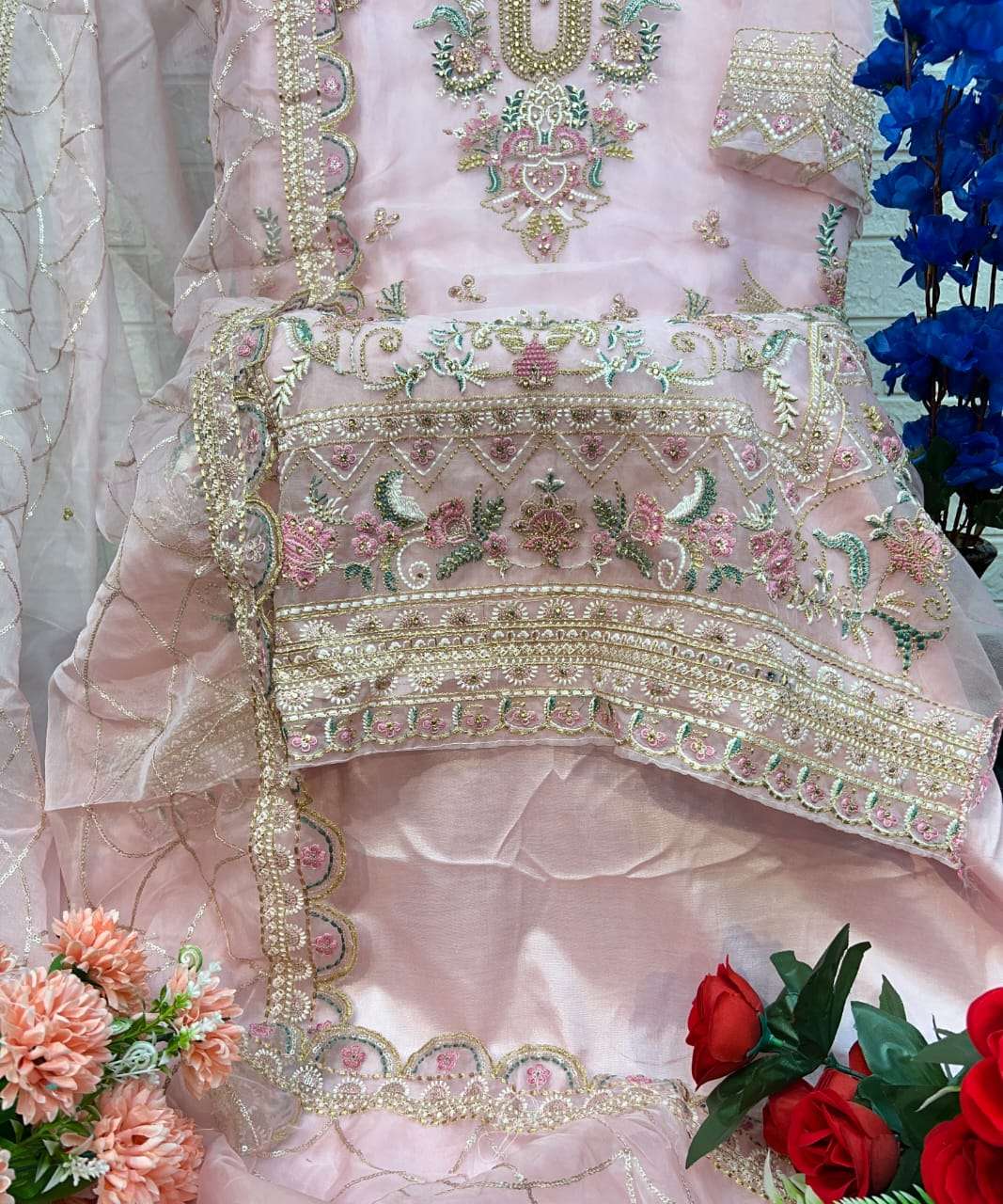 DINSAA SUIT D NO  240