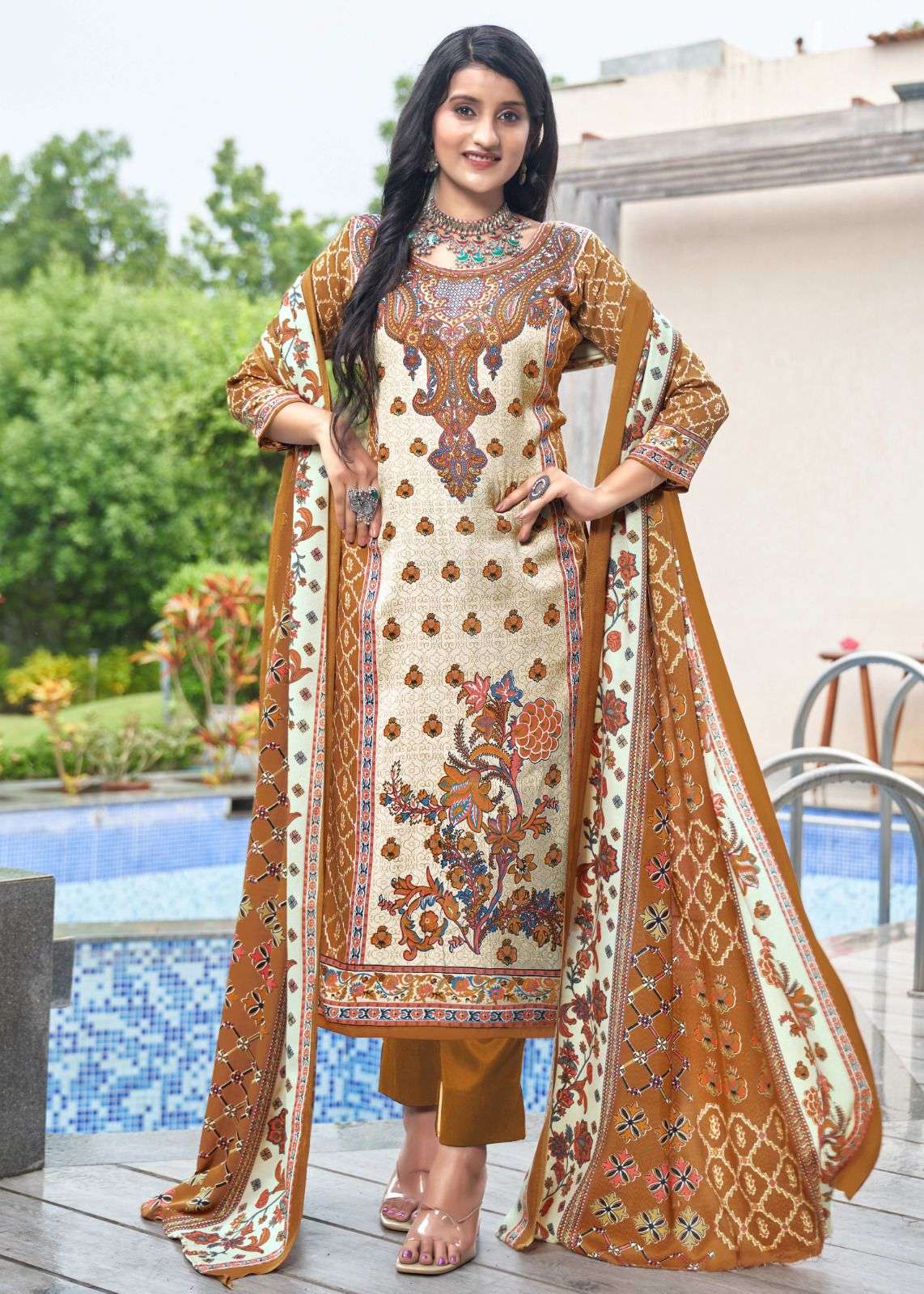 ROLI MOLI CREATION SHAHIN 