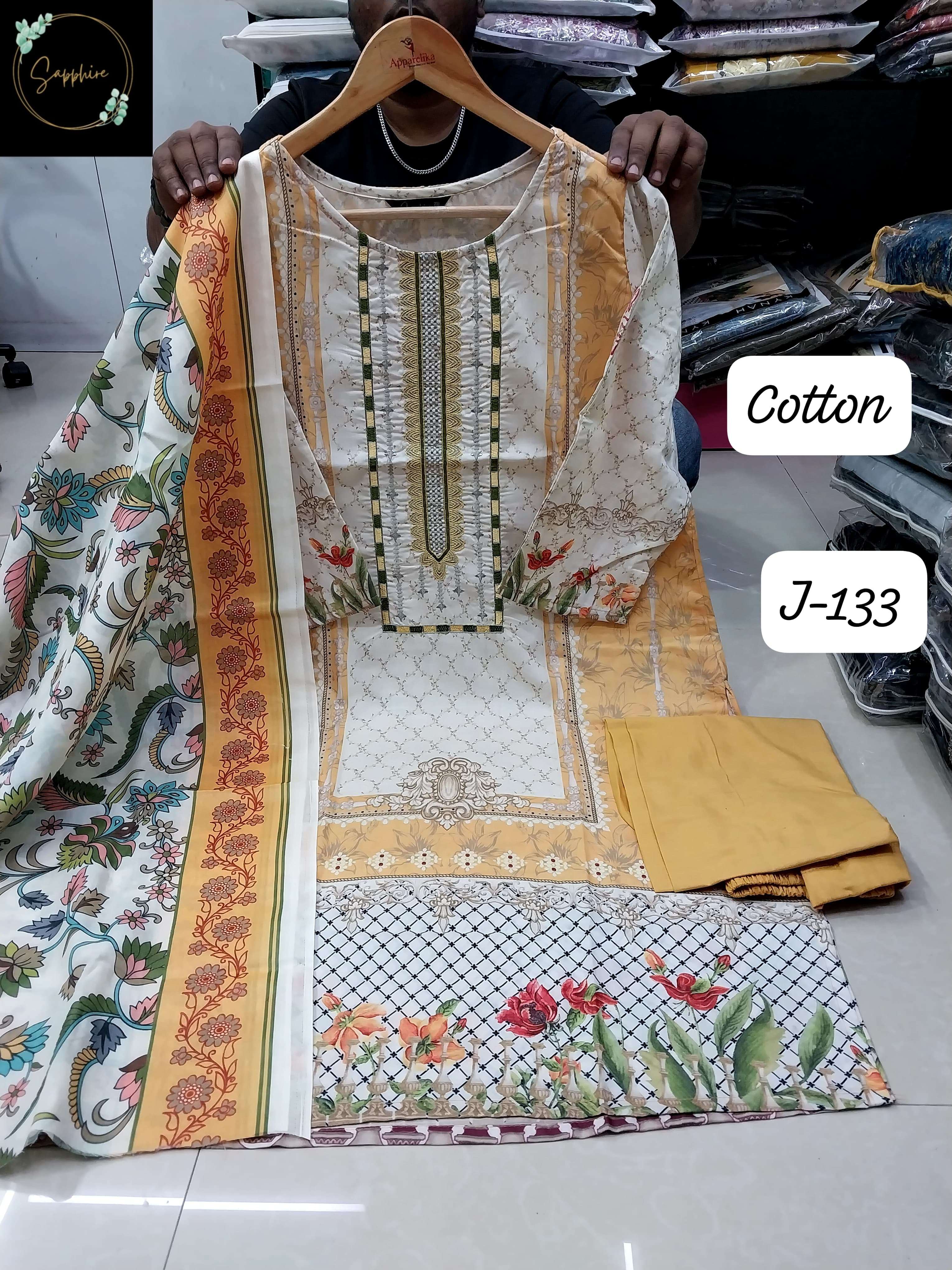 SAPPHIRE JAZMIN VOL 133