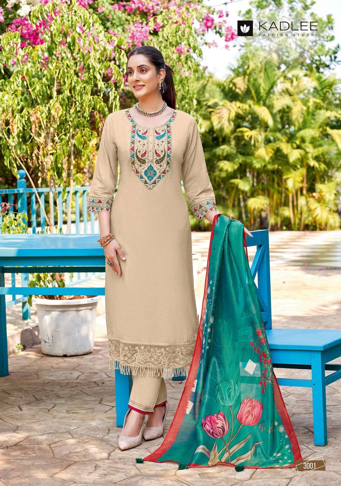 KADLEE FASHION CHUNARI