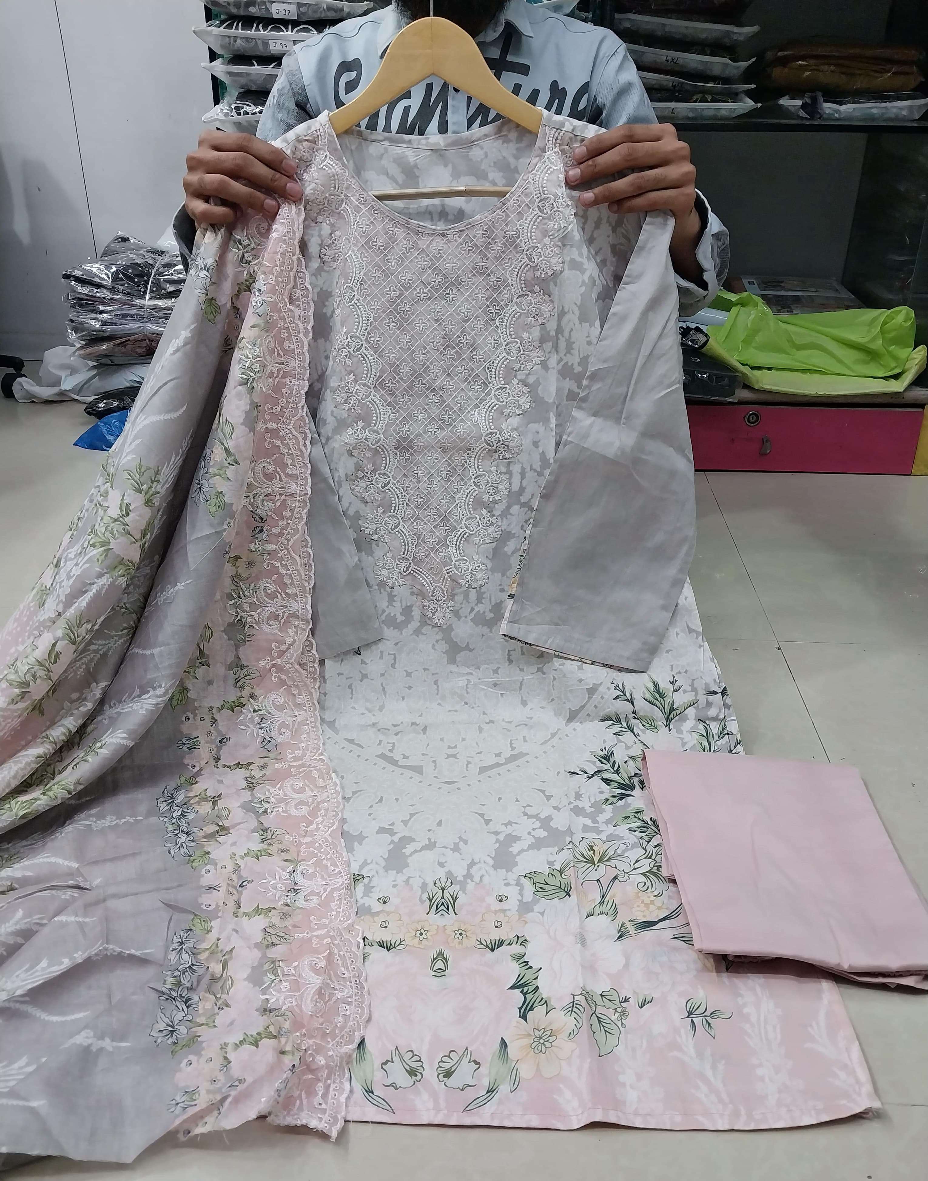 SAPPHIRE JAZMIN VOL 169