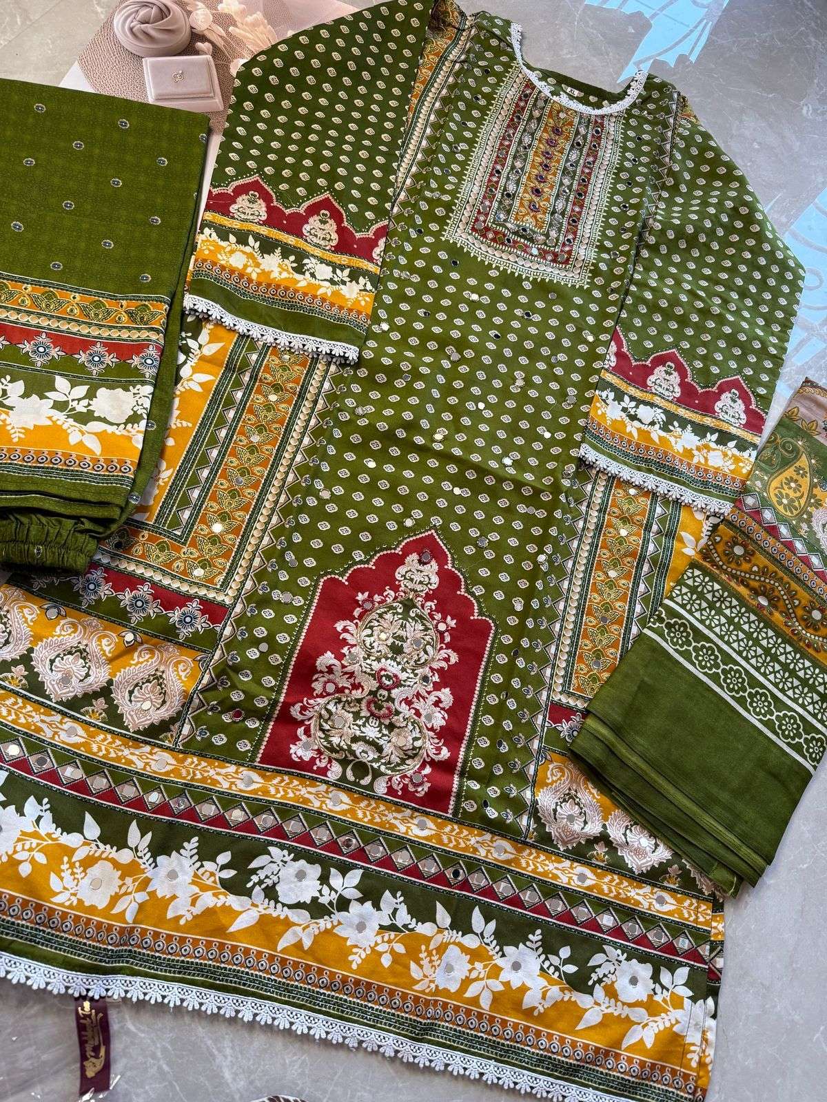 AALIZ PRINTS ALIZA VOL 2 