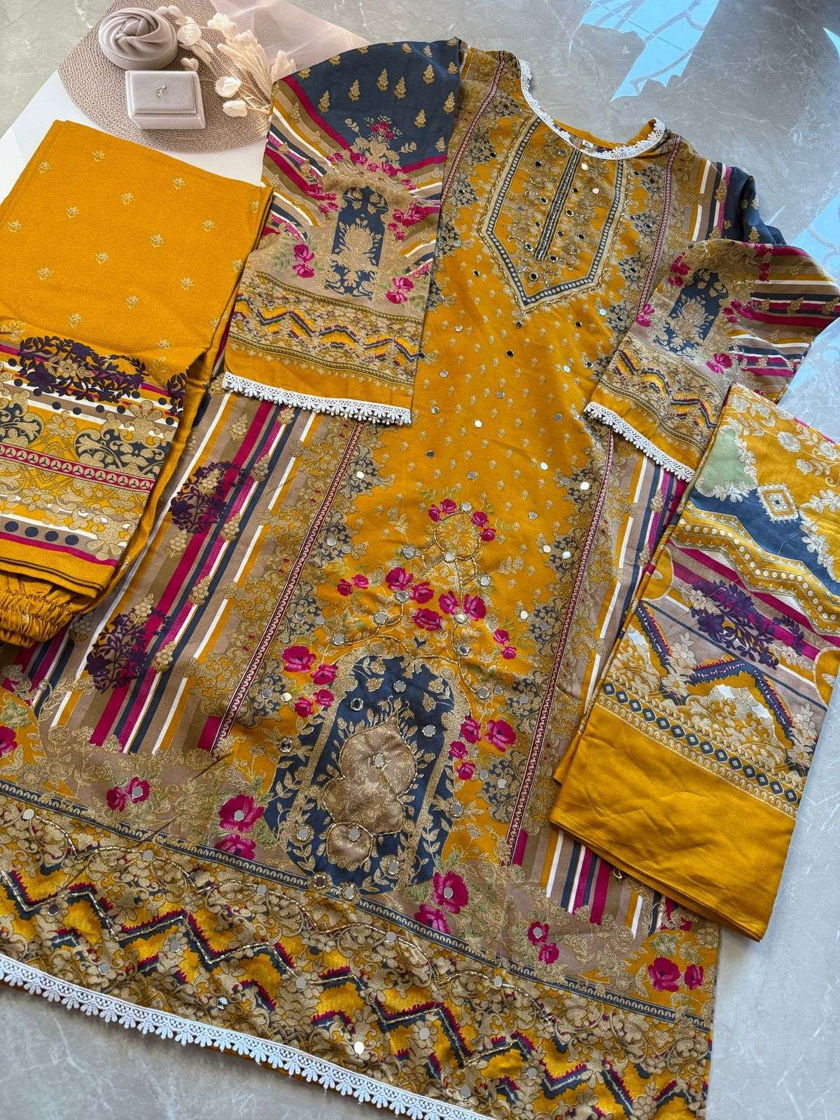 AALIZ PRINTS ALIZA VOL 2 