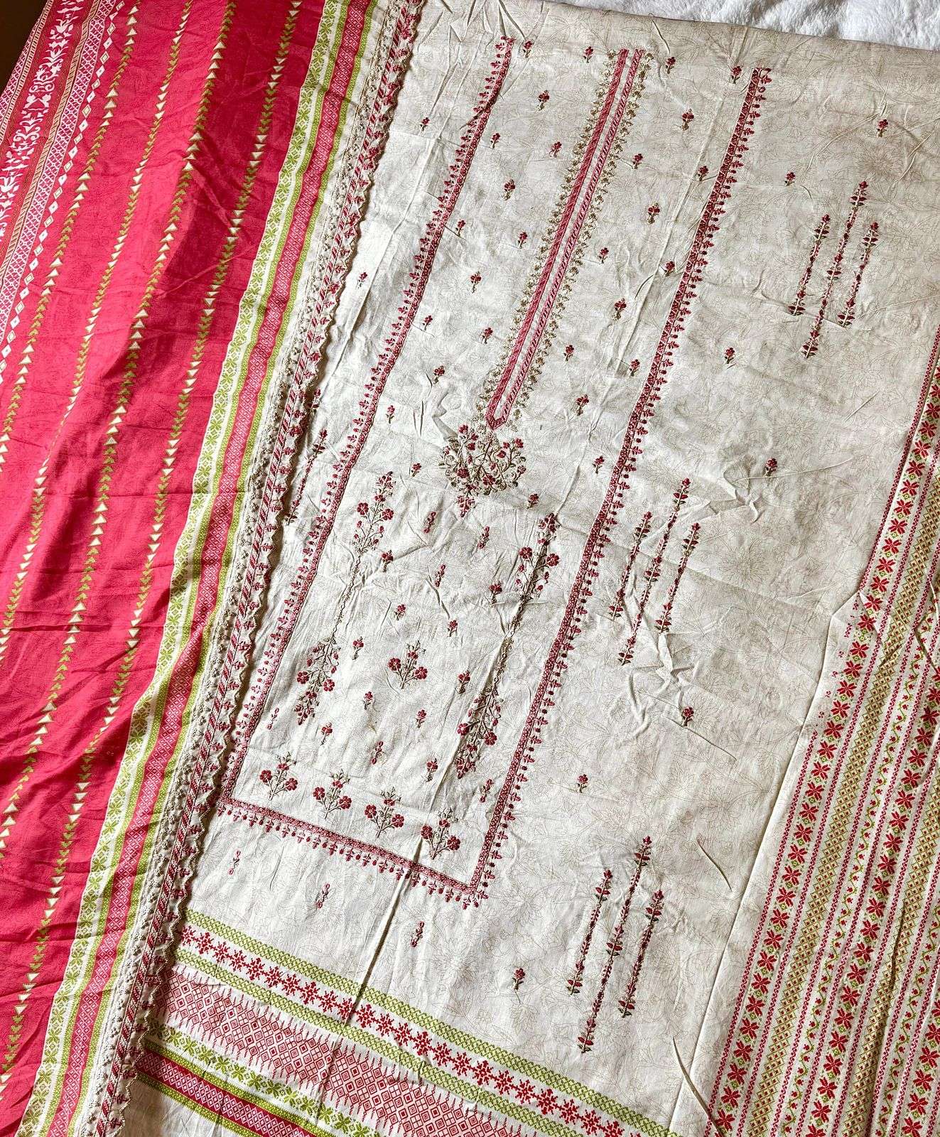 JIHAN CRAFTED ELEGANCE