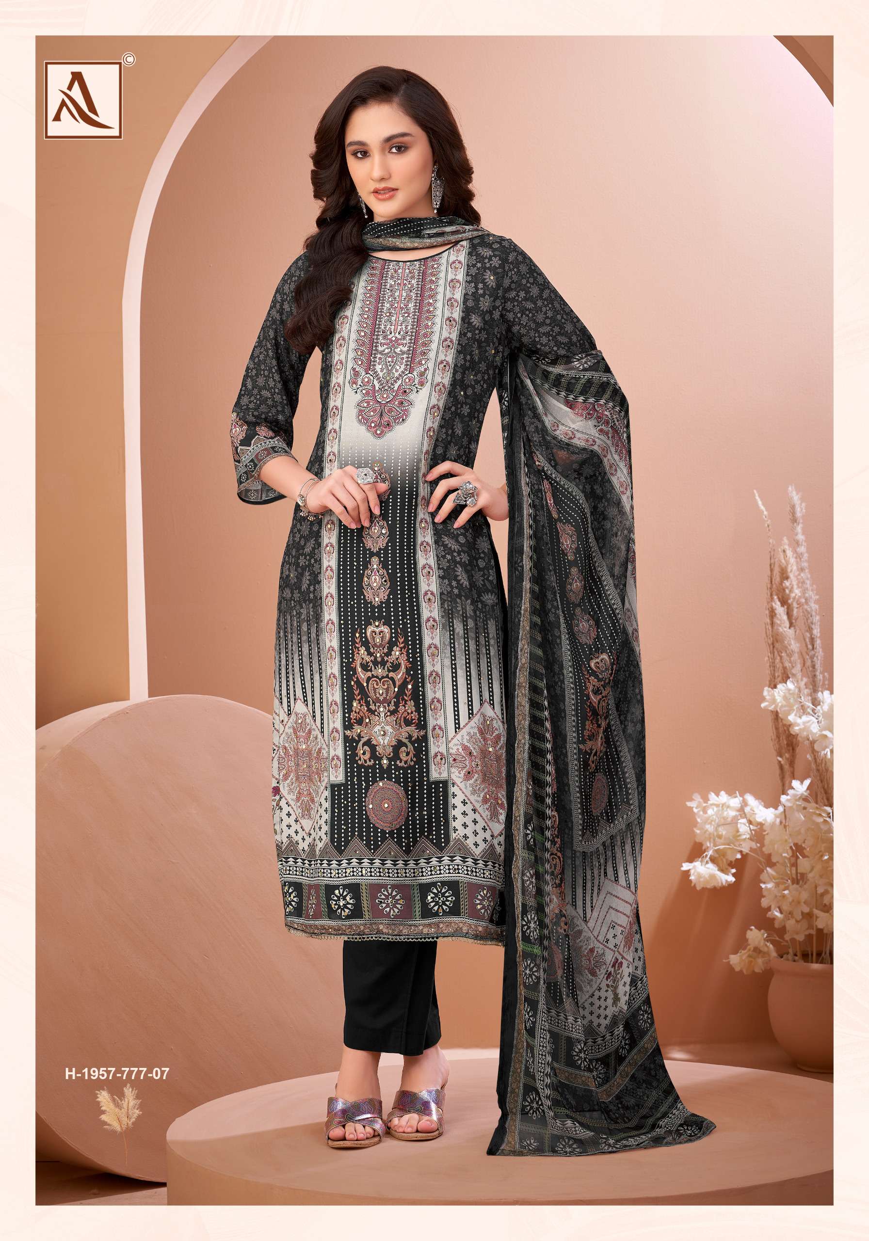 ALOK SUITS BLACK MIRROR 