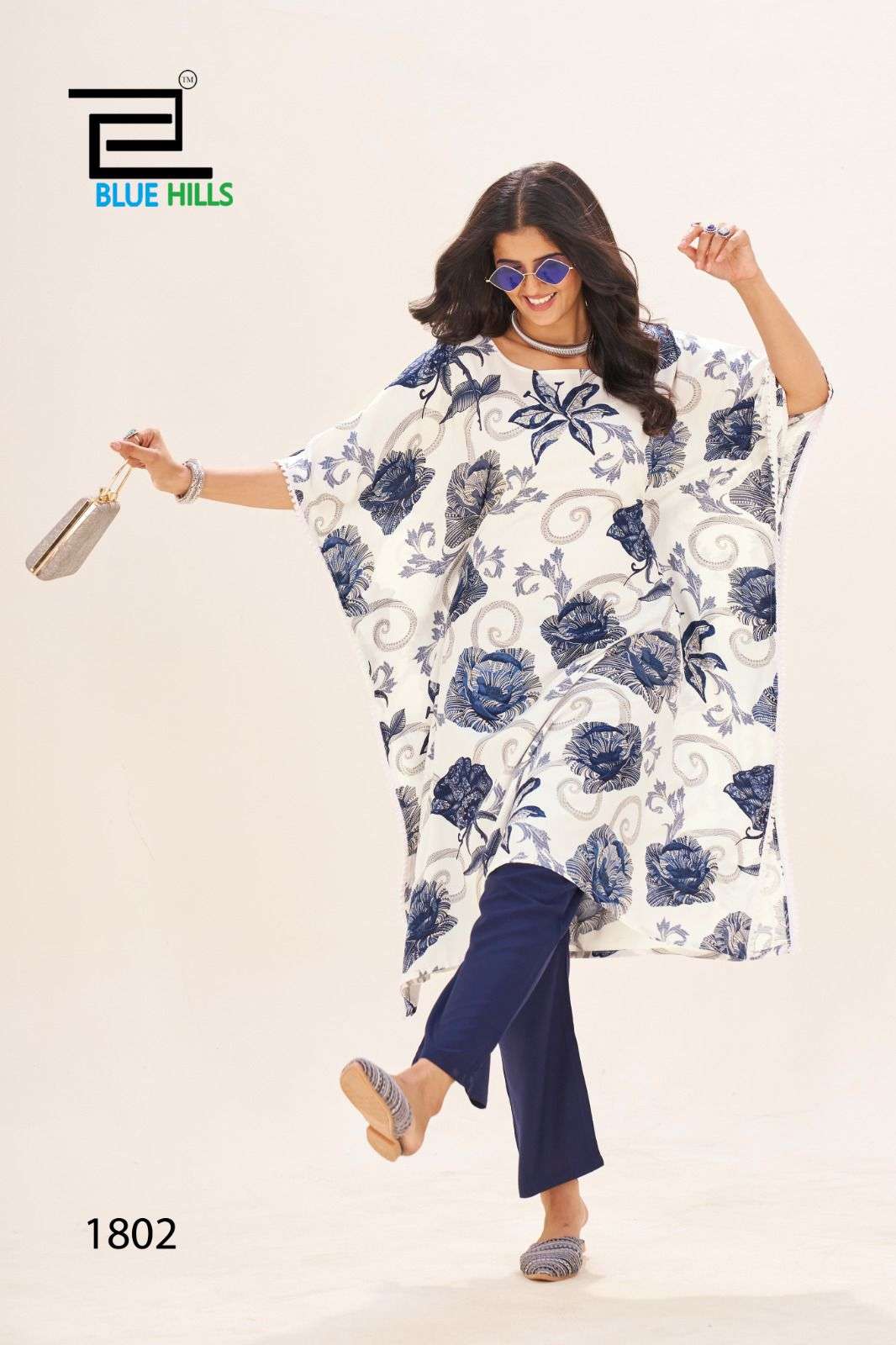 BLUE HILLS STARE VOL 18