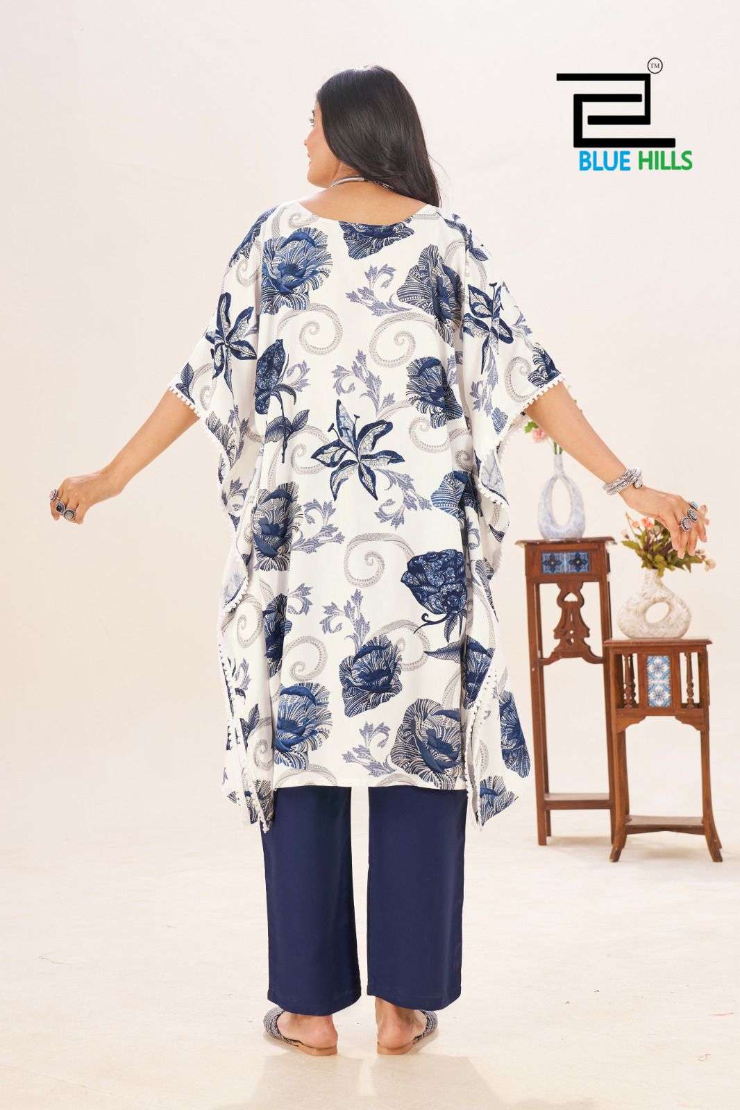 BLUE HILLS STARE VOL 18