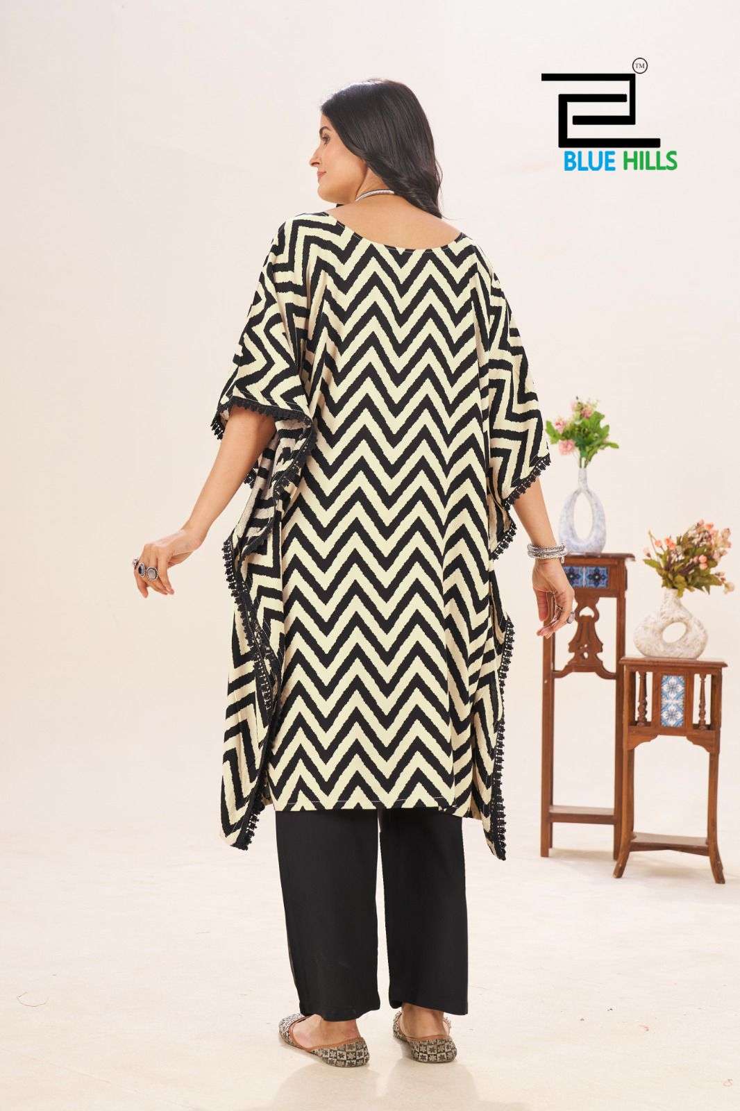 BLUE HILLS STARE VOL 18