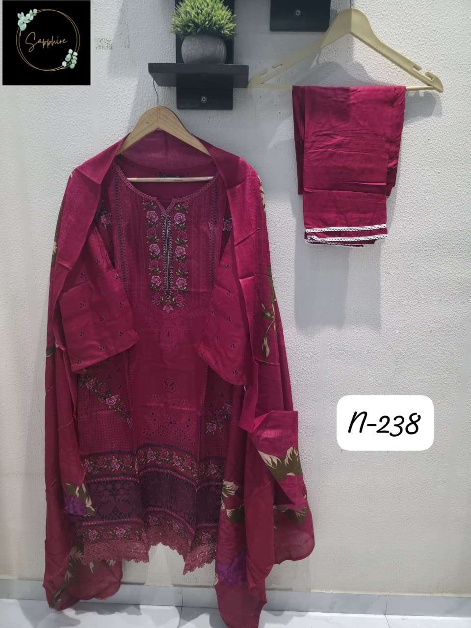 SAPPHIRE AGHA NOORAIN N 238 