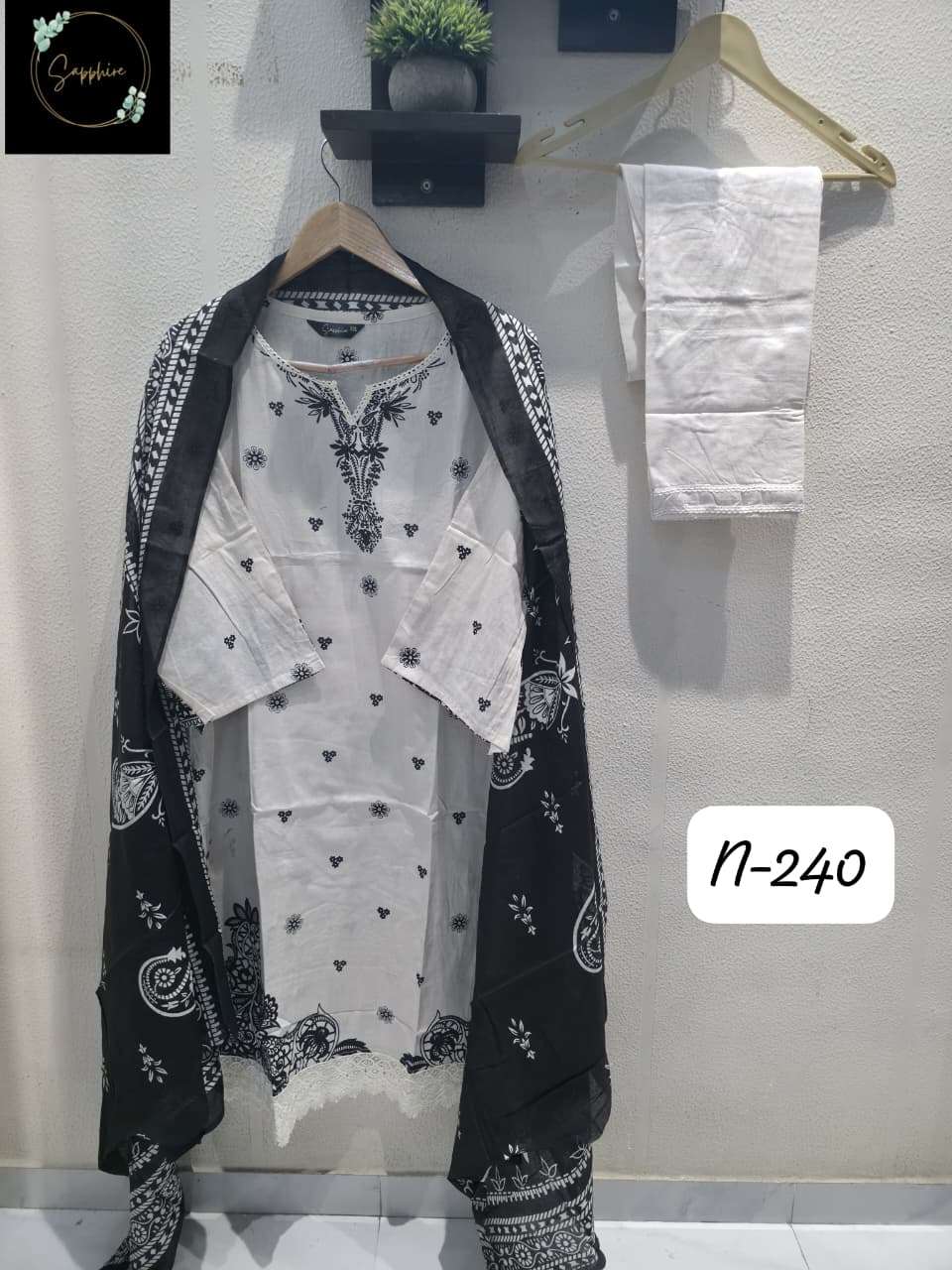 SAPPHIRE AGHA NOORAIN N 240 