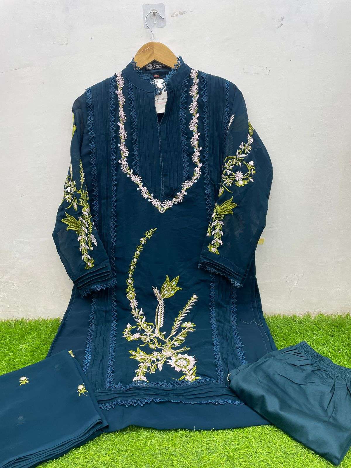 VS FASHION D NO 12053