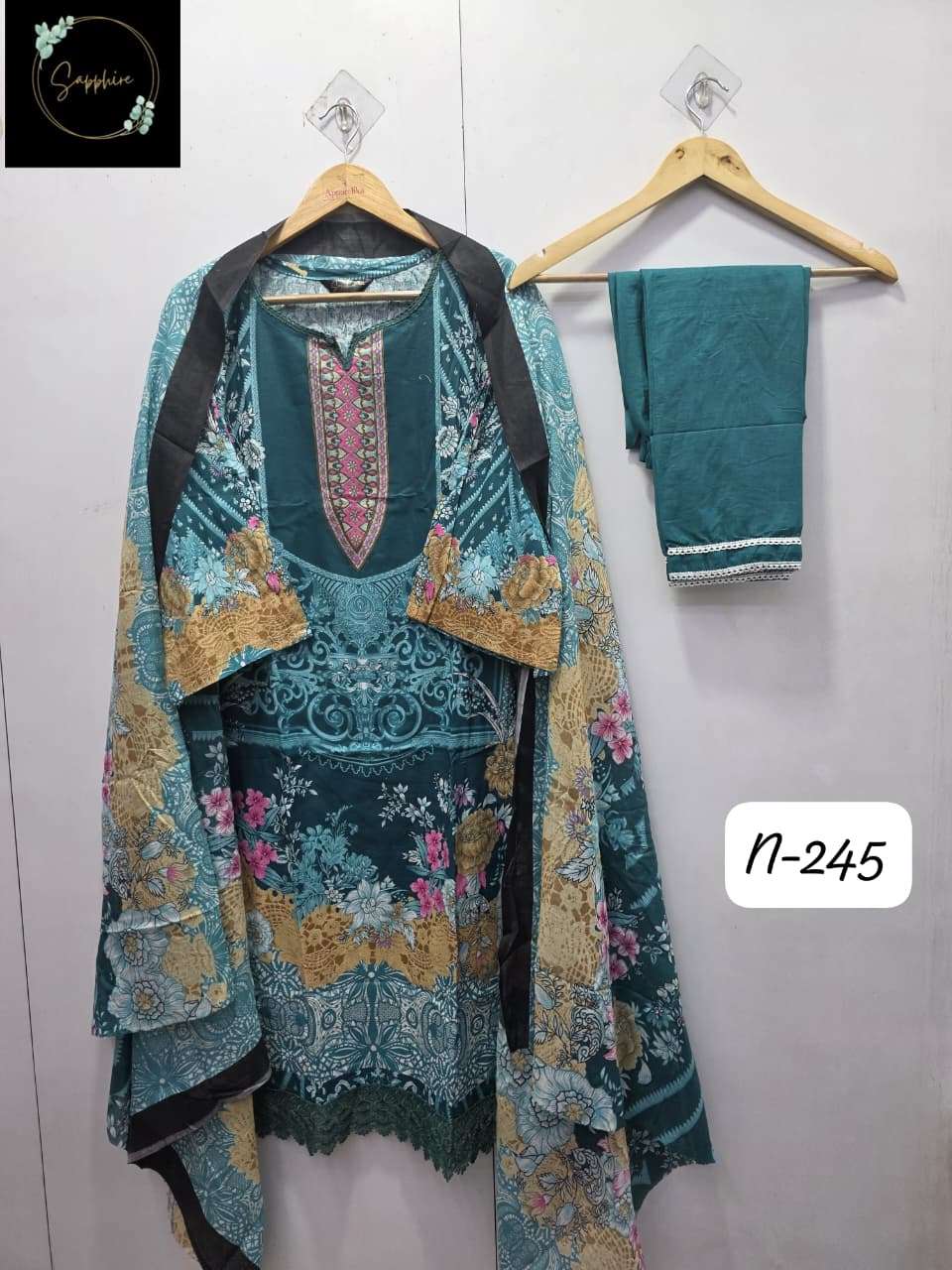 SAPPHIRE AGHA NOORAIN N 245