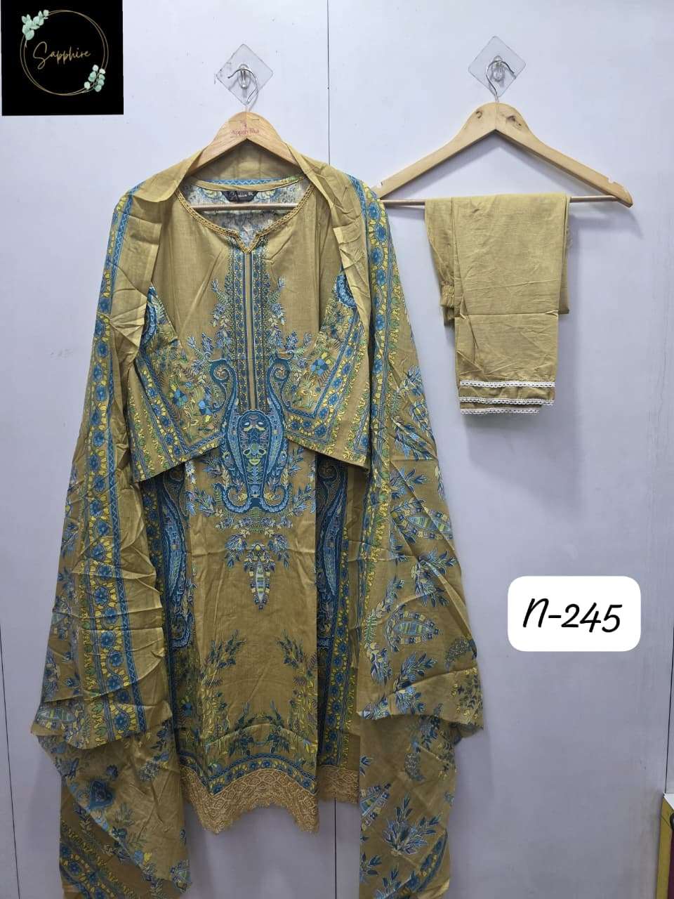 SAPPHIRE AGHA NOORAIN N 245