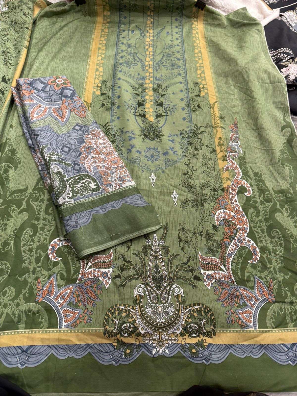 AALIZ PRINTS BIN SAHEED VOL 8 COTTON DIGITAL PRINTS SALWAR SUIT