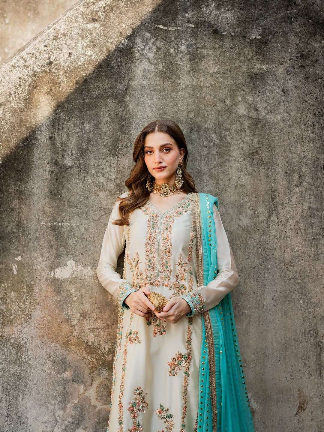 AD 220 SILK BEAUTIFUL DESIGNER LOOK PARTY LADIES SUIT