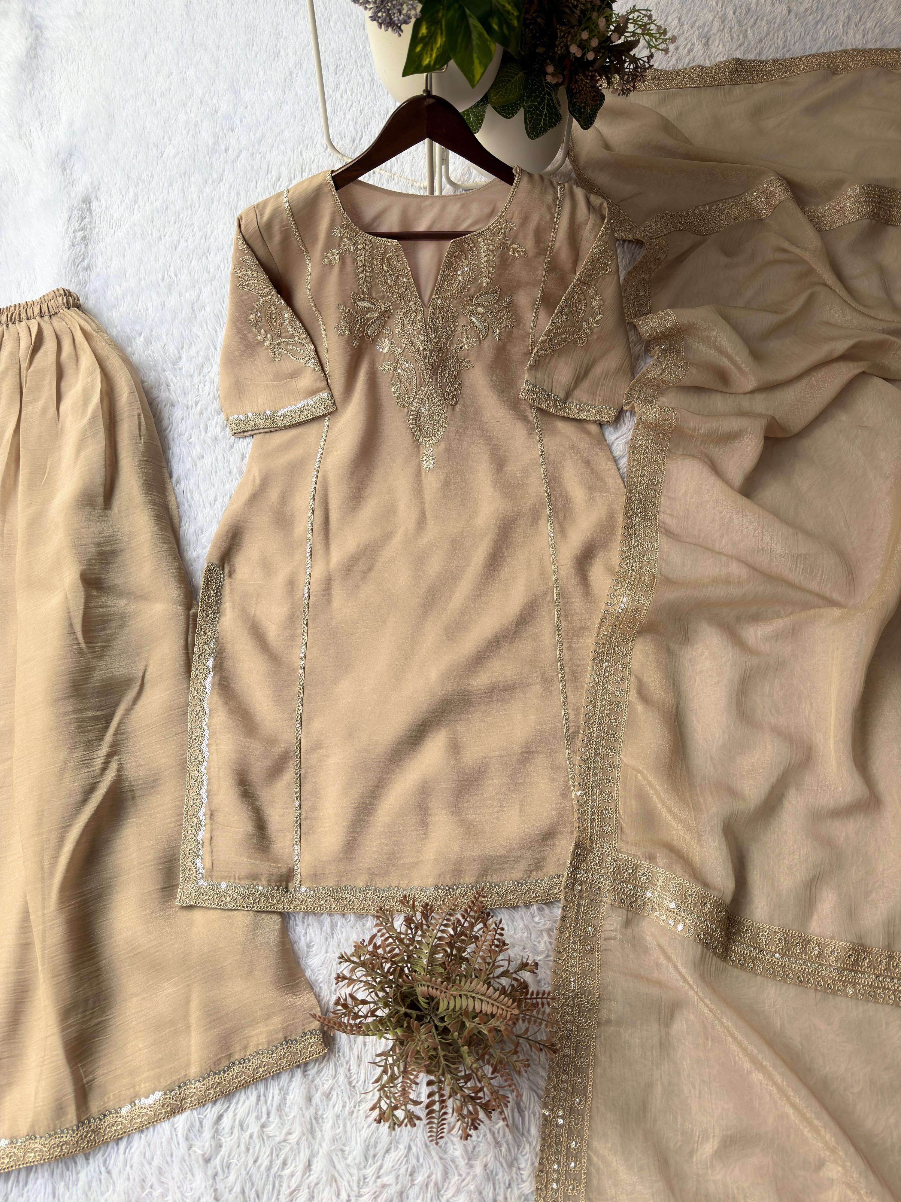 BE 443 HEAVY PREETY LOOK DESIGNER PARTY WEAR LADIES SHARARA SUIT