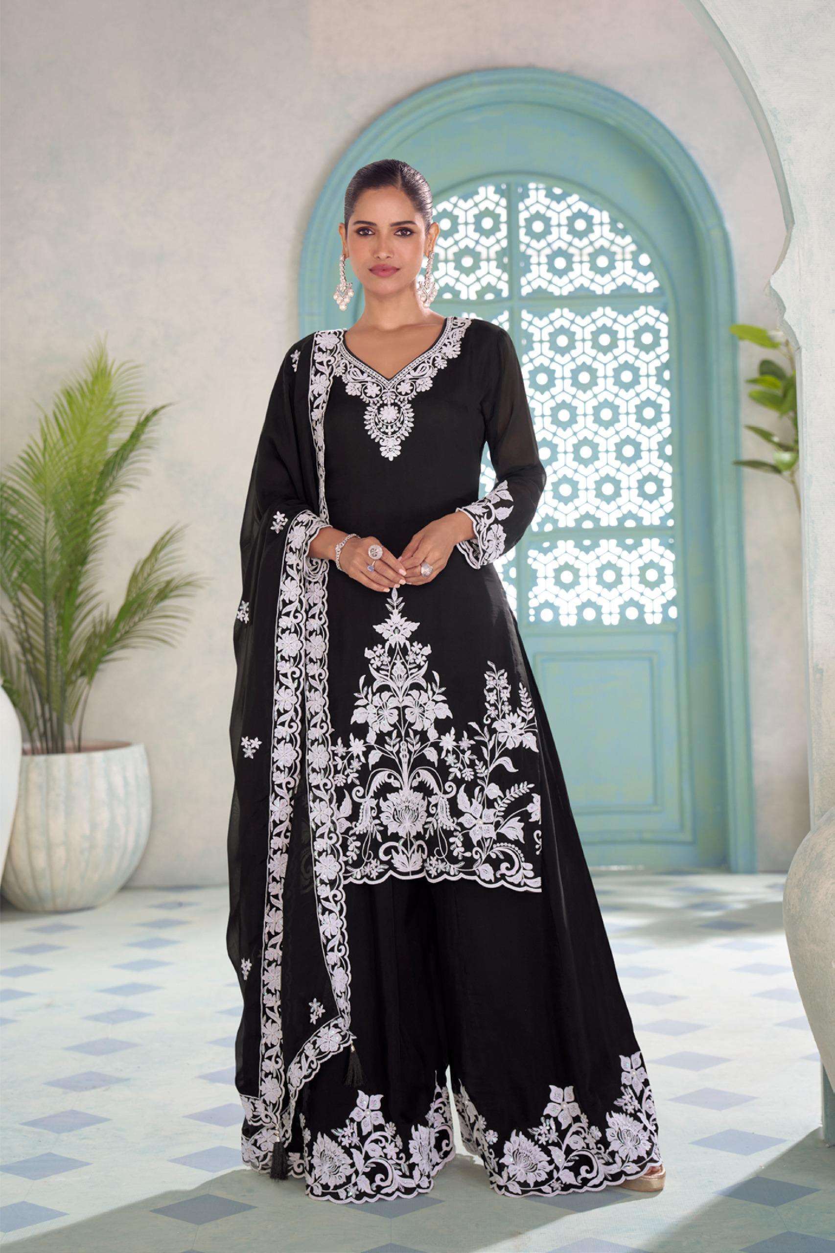GULKAYRA DESIGNER MEHER HEAVY BEAUTIFUL DESIGNER LOOK PARTY WEAR LADIES SUIT