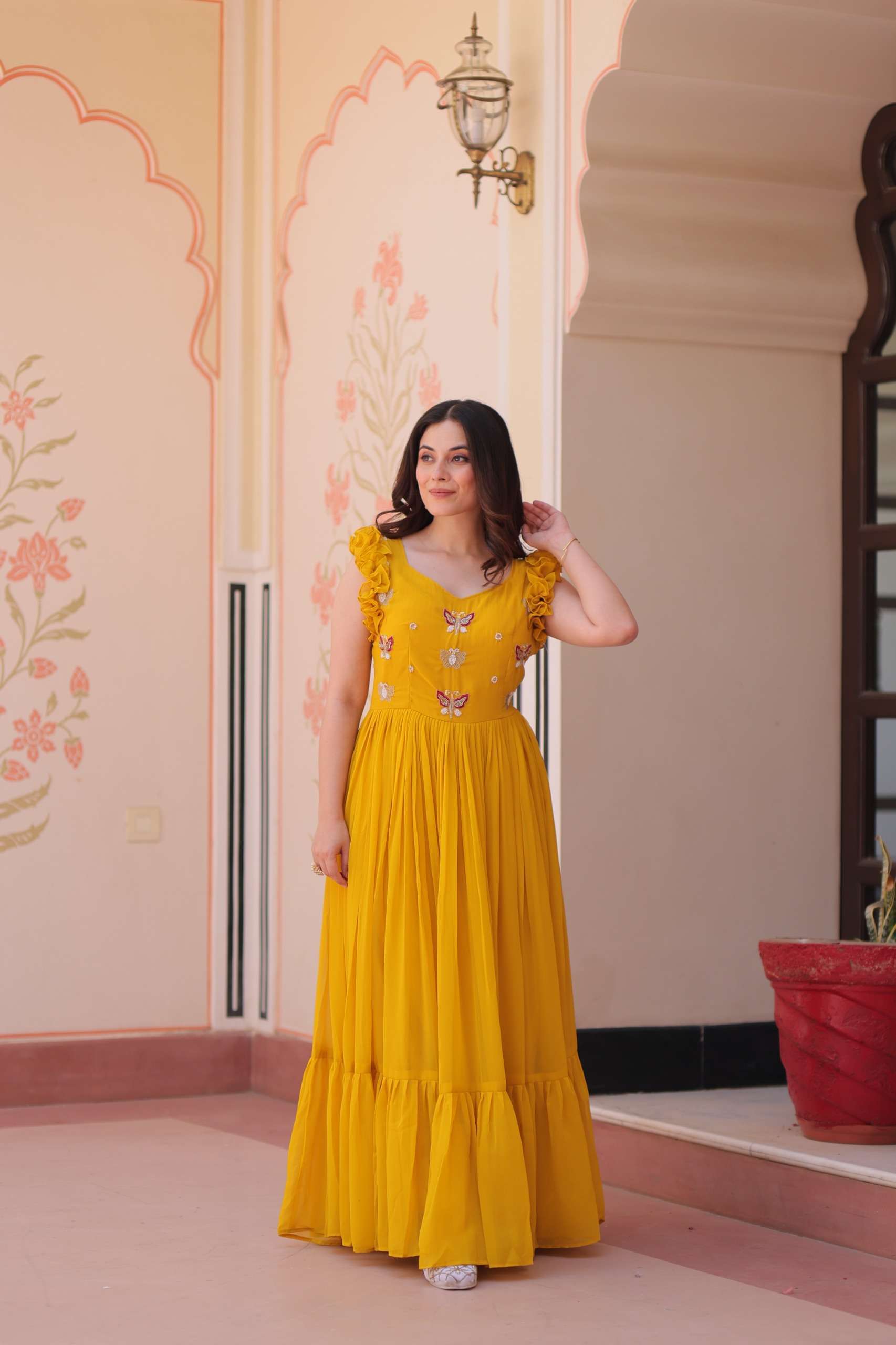 KA 1174 GEORGETTE PREETY LOOKS PARTY WEAR GOWN