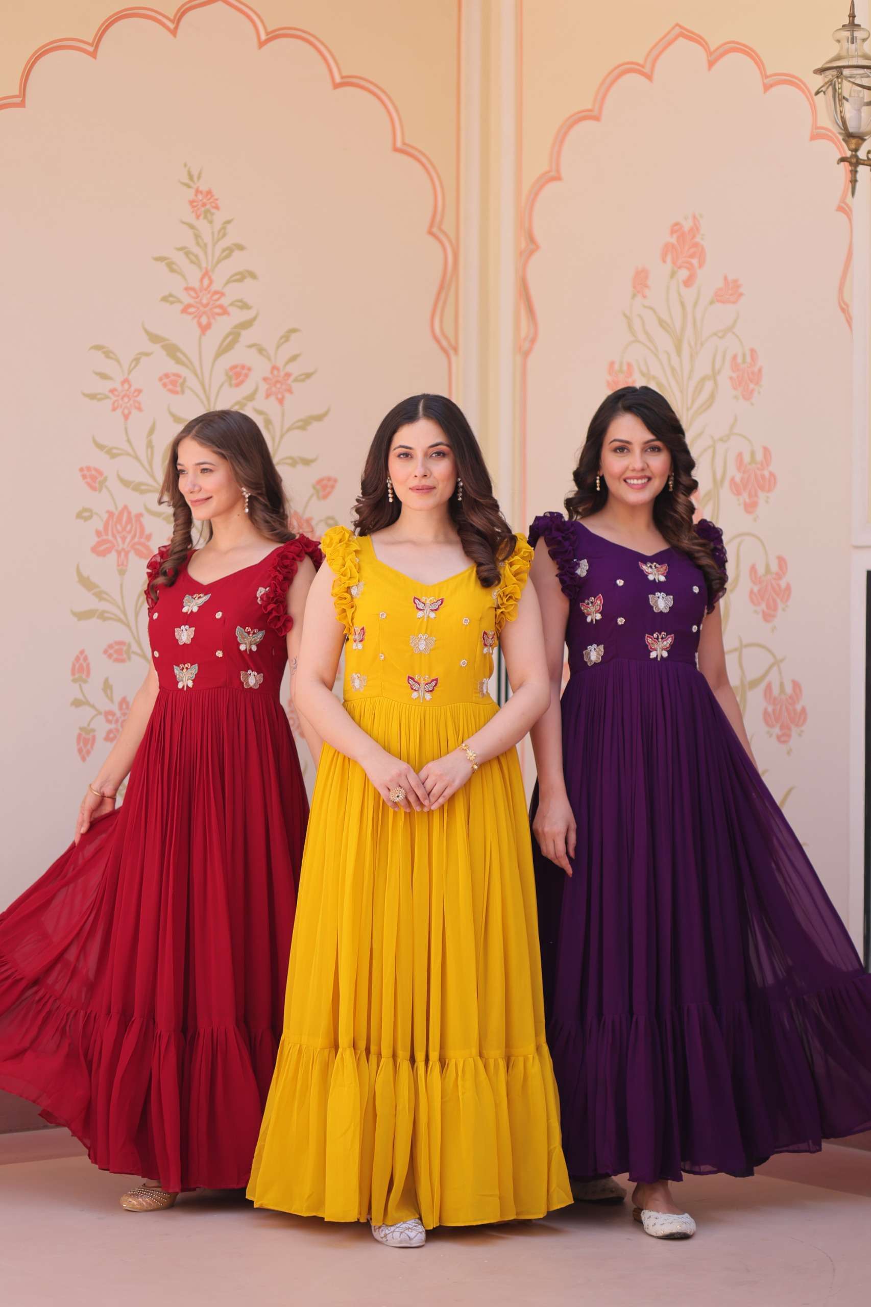 KA 1174 GEORGETTE PREETY LOOKS PARTY WEAR GOWN
