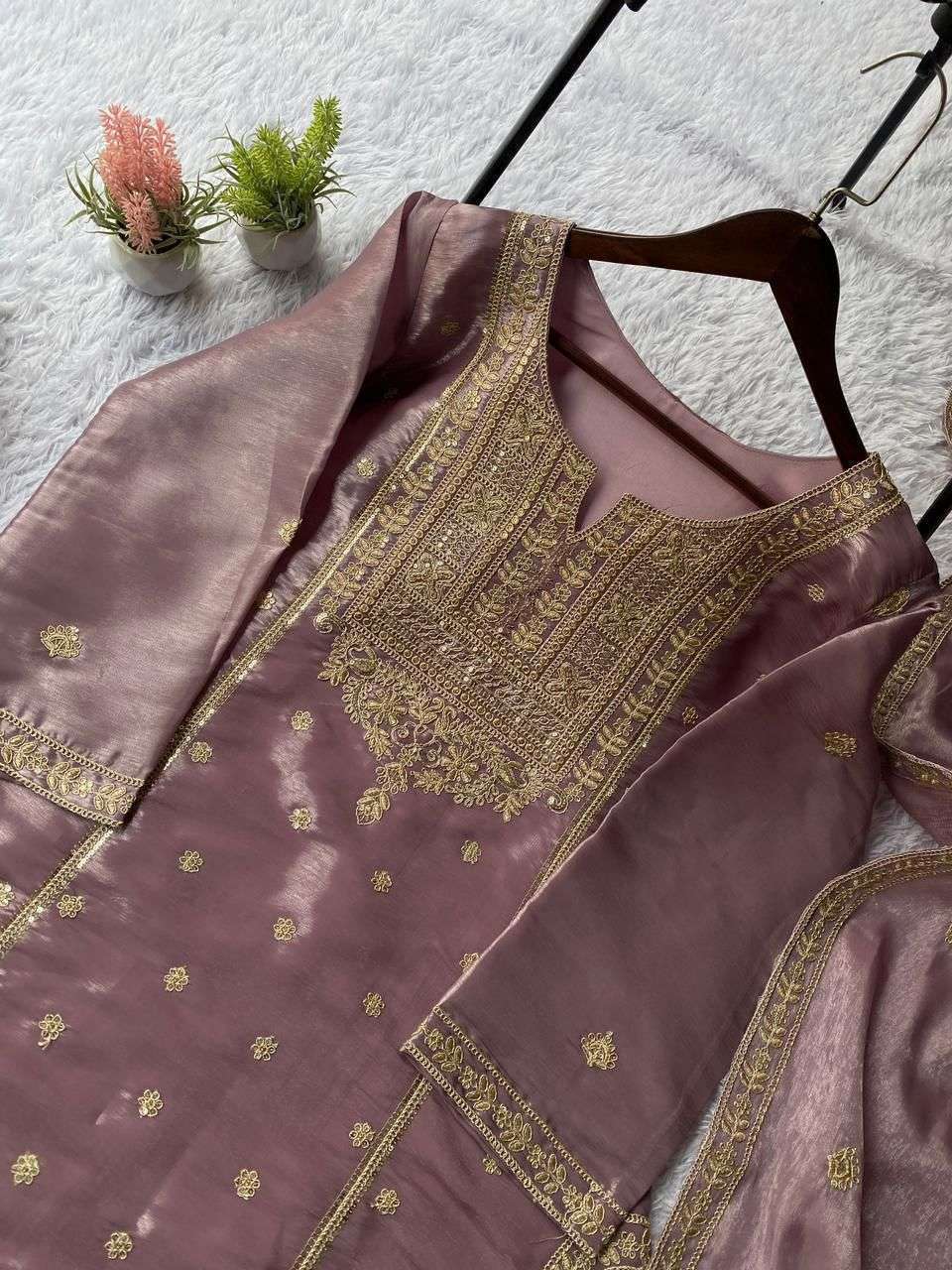 LG 2056 FOX GEORGETTE EMBROIDERY DESIGNER WORK PARTY WEAR LADIES SUIT