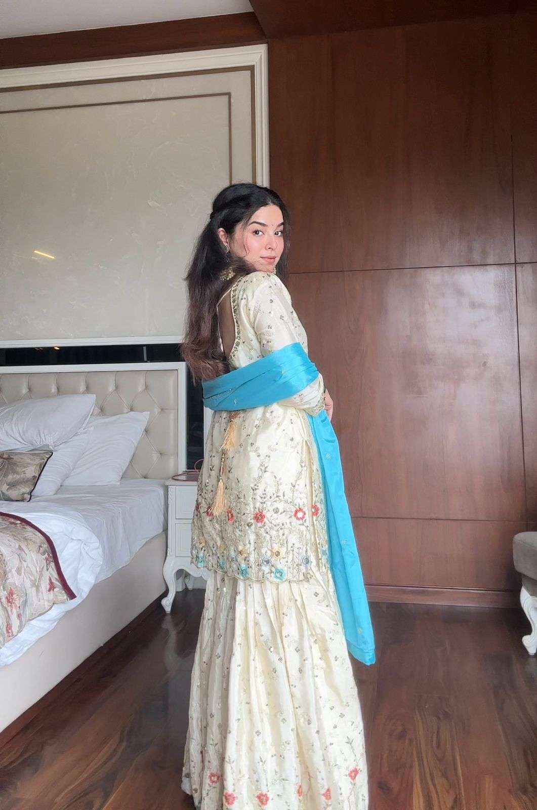 LM 06 SILK DESIGNER PARTY WEAR LADIES SHARARA SUIT