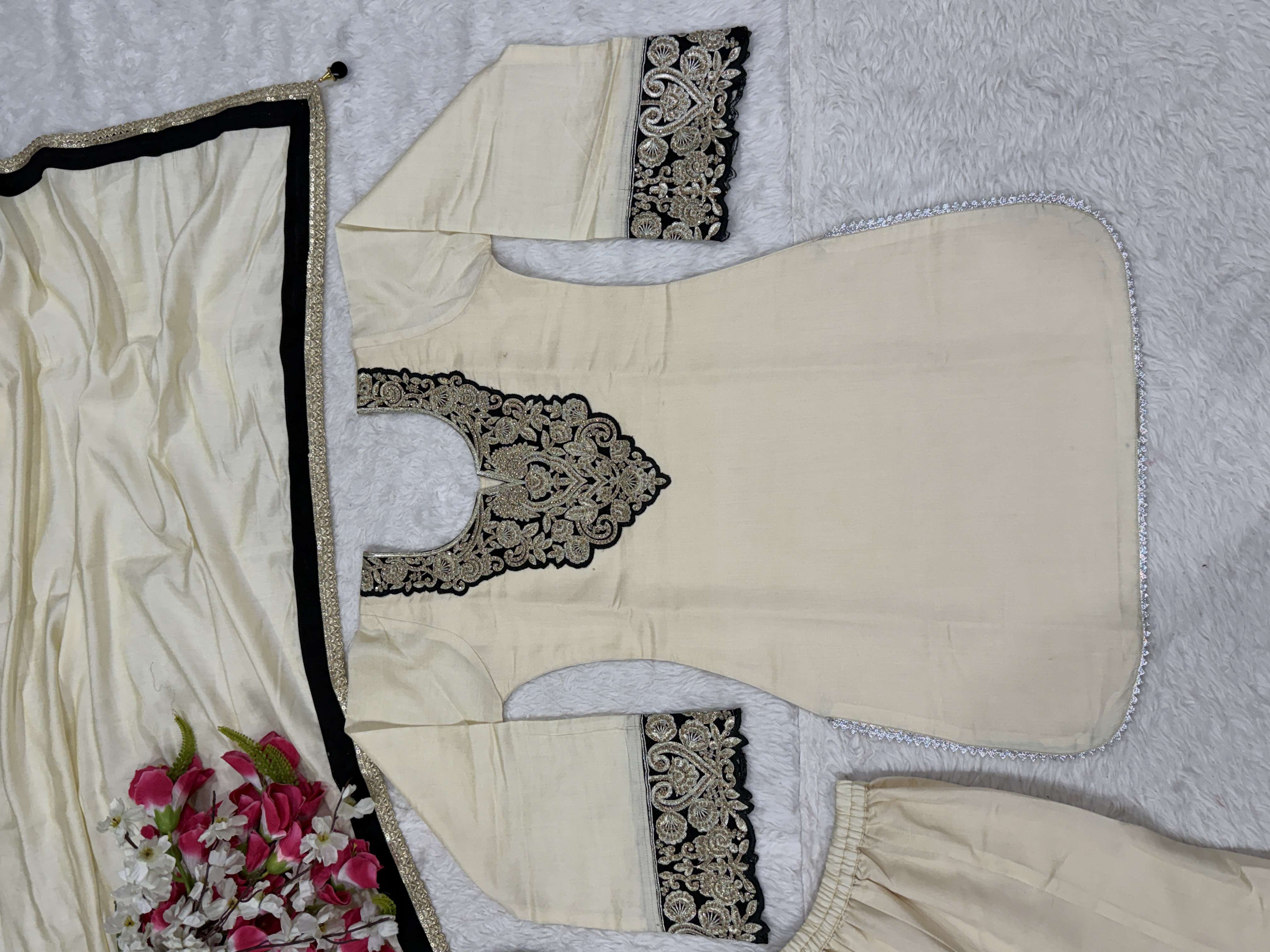 MD 3079 SILK DESIGNER PARTY WEAR LOOK LADIES TOP SHARARA PLAZZO AND DUPATTA 