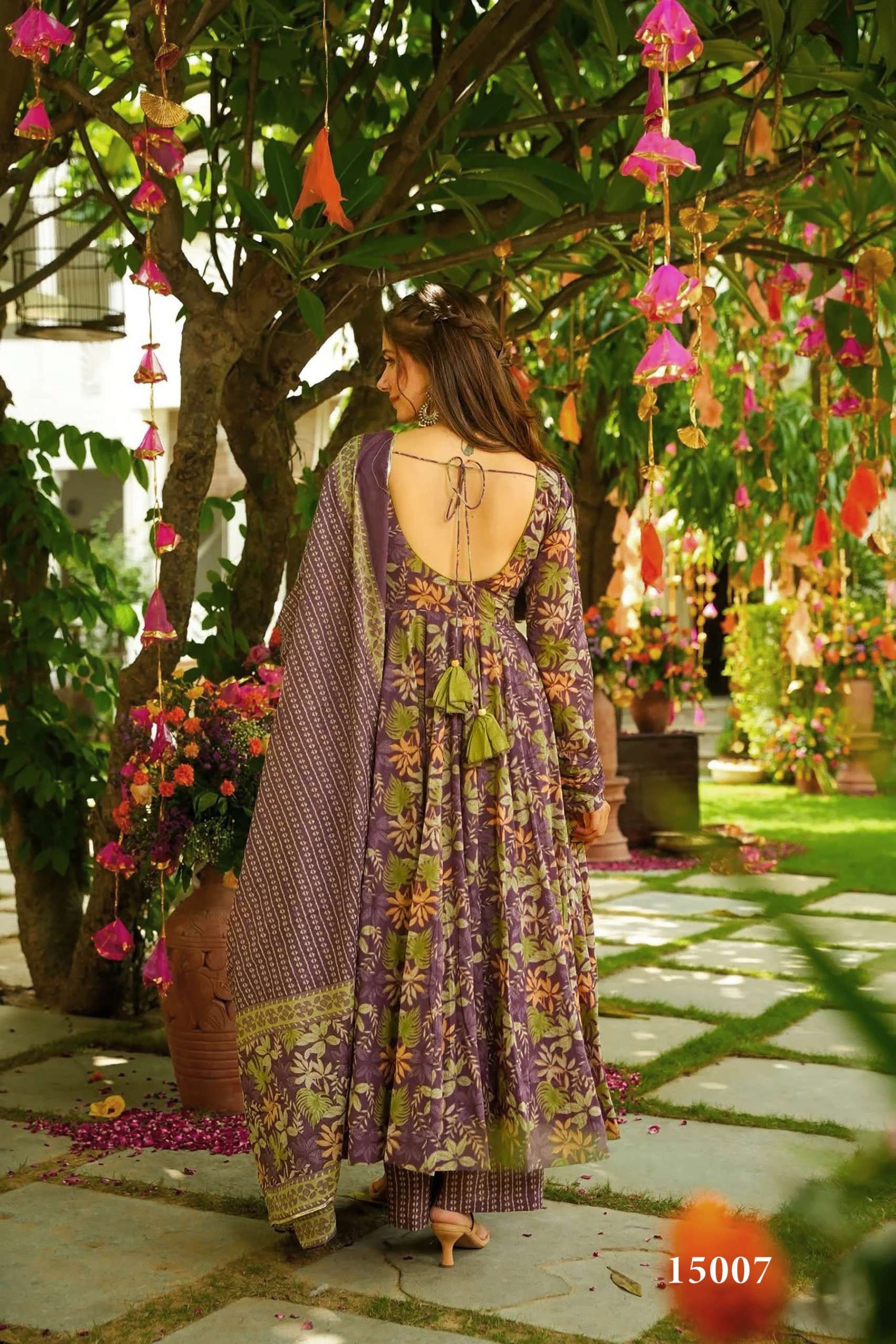 MF CLORA VOL 15 FANCY LOOK READY LADIES GOWN SUIT