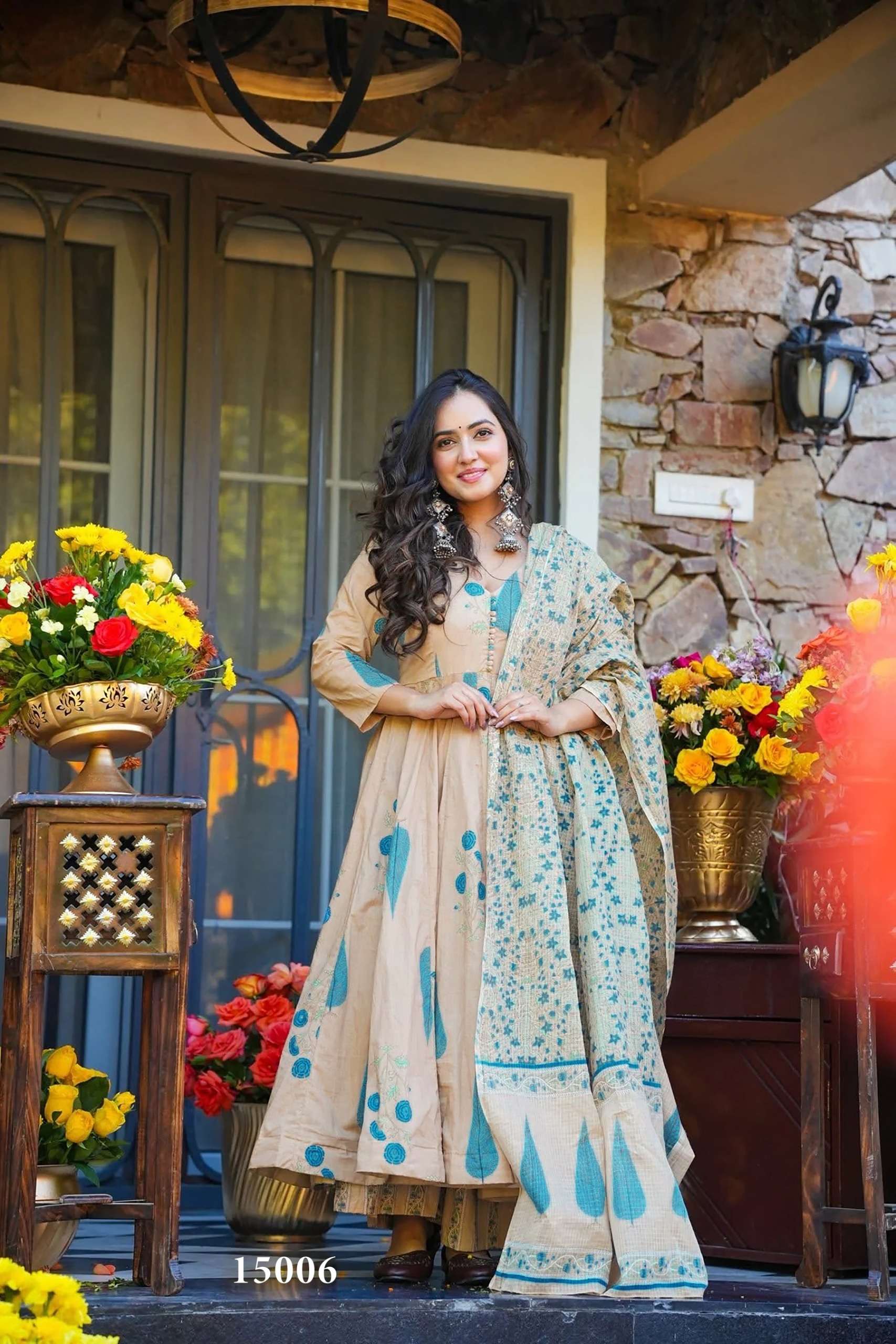 MF CLORA VOL 15 FANCY LOOK READY LADIES GOWN SUIT