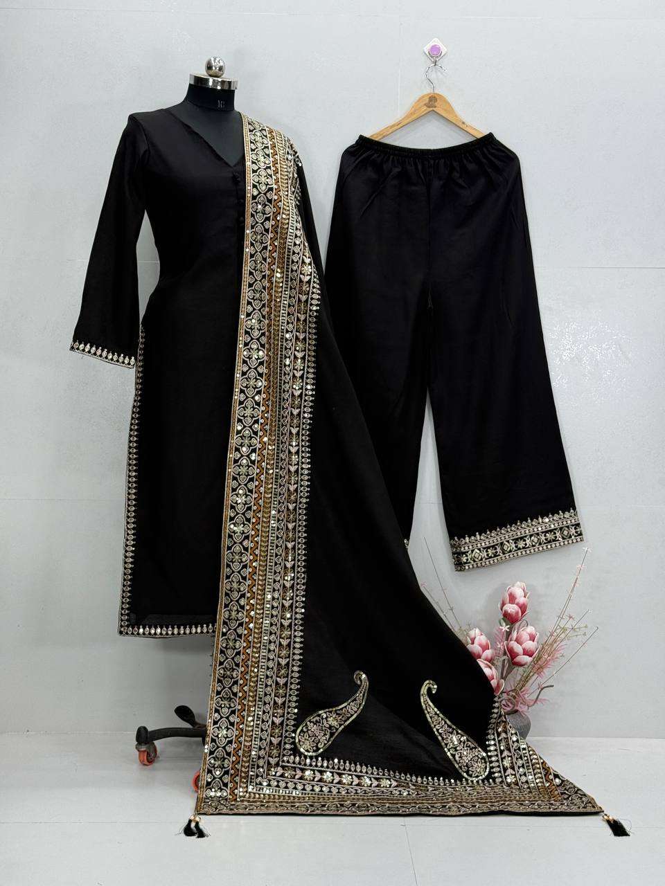 ST 237 BLACK SILK BEAUTIFUL DESIGNER PARTY WEAR LADIES SUIT