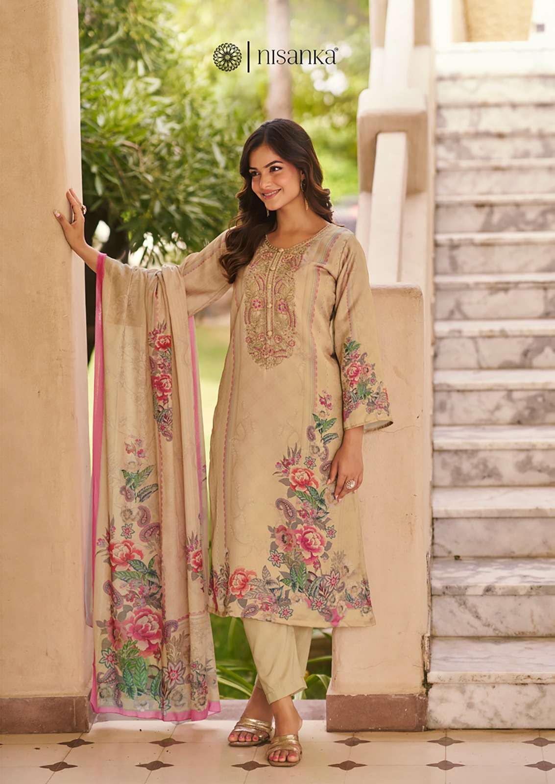 THE HERMITAGE SHOP MIRAAL LUXURY LAWN 26 LAWN COTTON DIGITAL PRINT WITH FANCY WORK SUIT