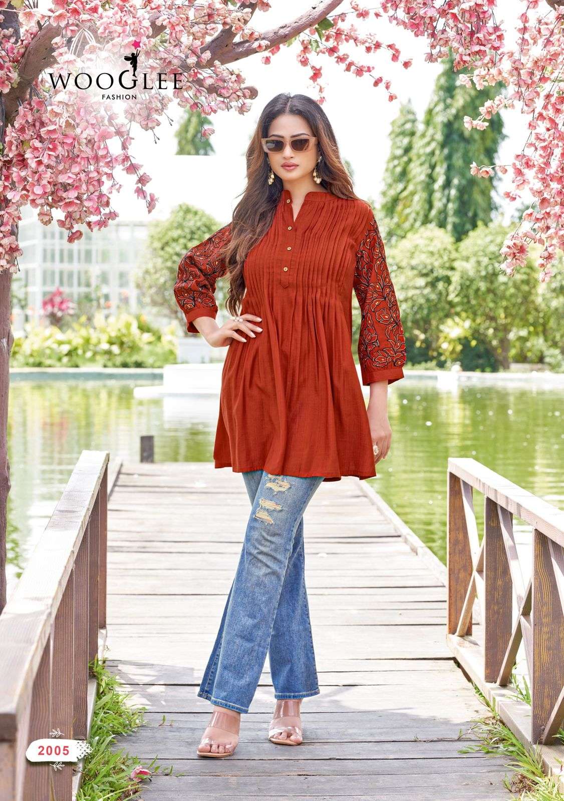 WOOGLEE TRENDY TOUCH RAYON FANCY WESTERN WEAR LADIES TOP